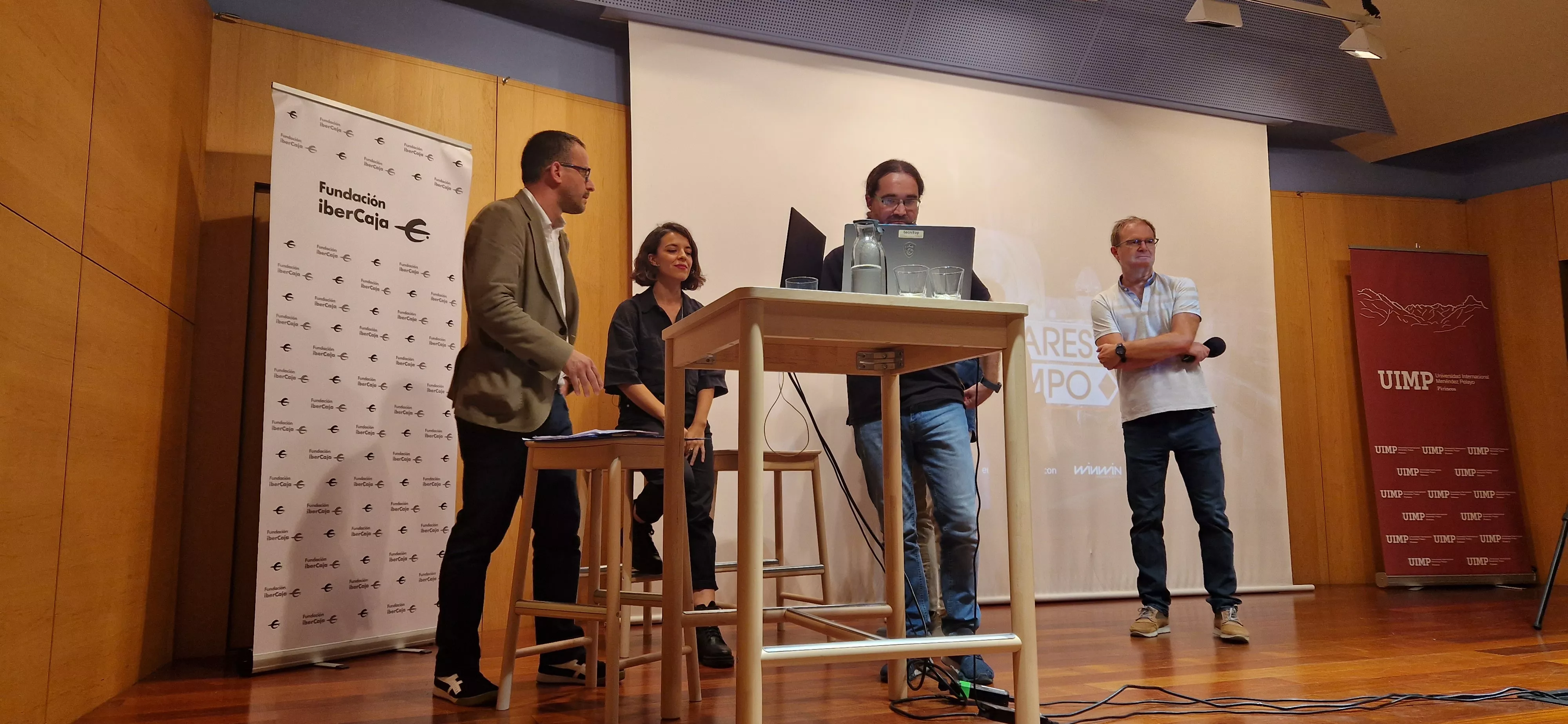 Charla sobre "Los Pilares del Tiempo". Foto Myriam Martínez