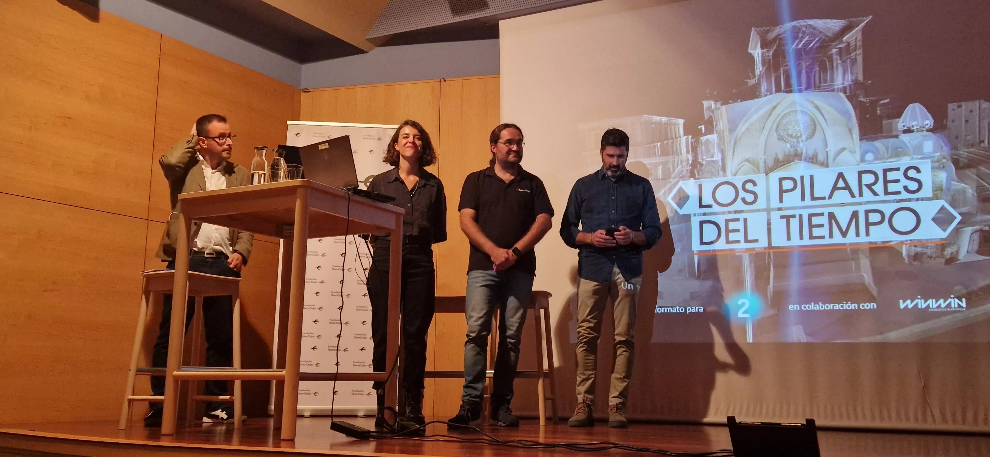 Charla sobre "Los Pilares del Tiempo". Foto Myriam Martínez