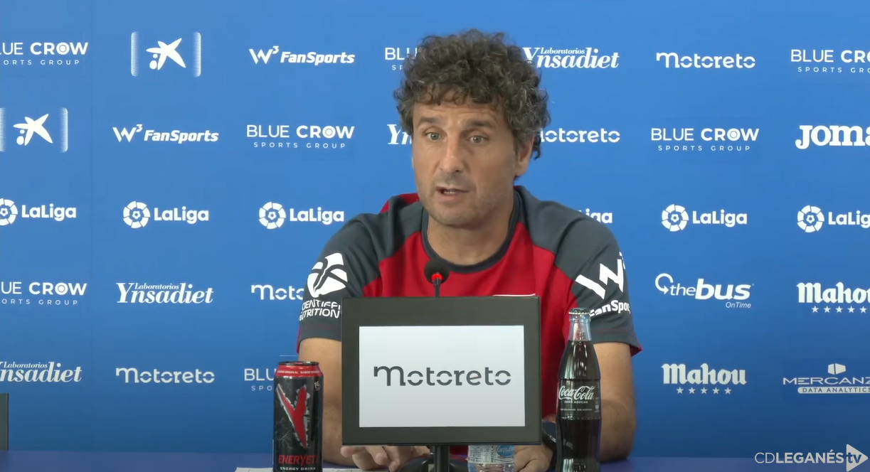 Imanol Idiakez en la previa del partido ante el Huesca