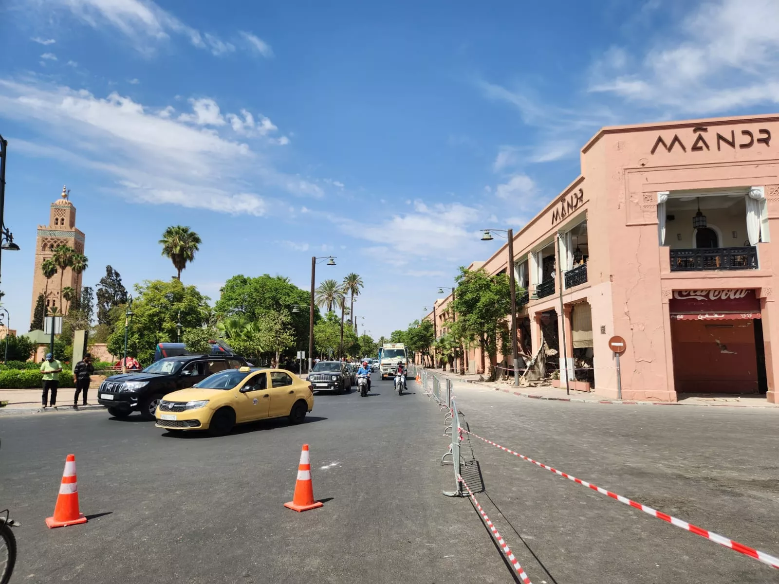 La Koutoubia, al fondo. Foto Sergio Sarría