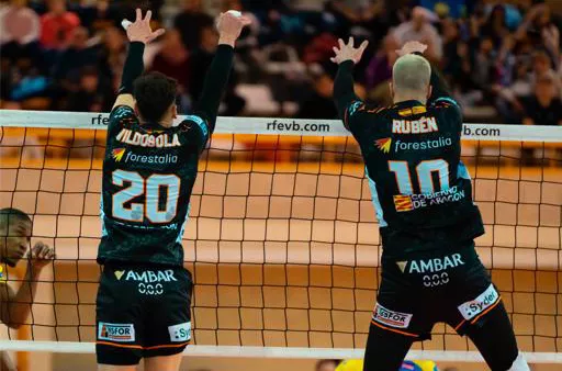 Jornada de promoción del voleibol en Barbastro.