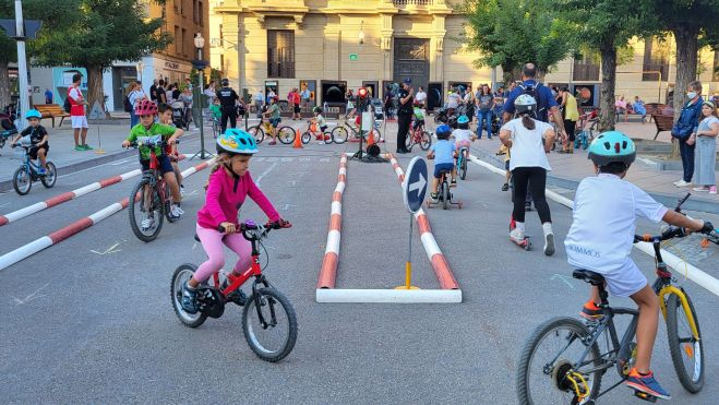 El circuito de la DGT ha congregado a muchos niños y niñas de Huesca