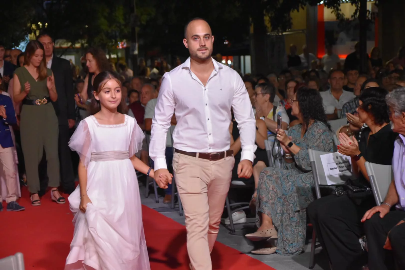 Lectura del pregón de las fiestas de Monzón y presentación de Zagalas, Zagales, Zagaletas y Zagaletes 