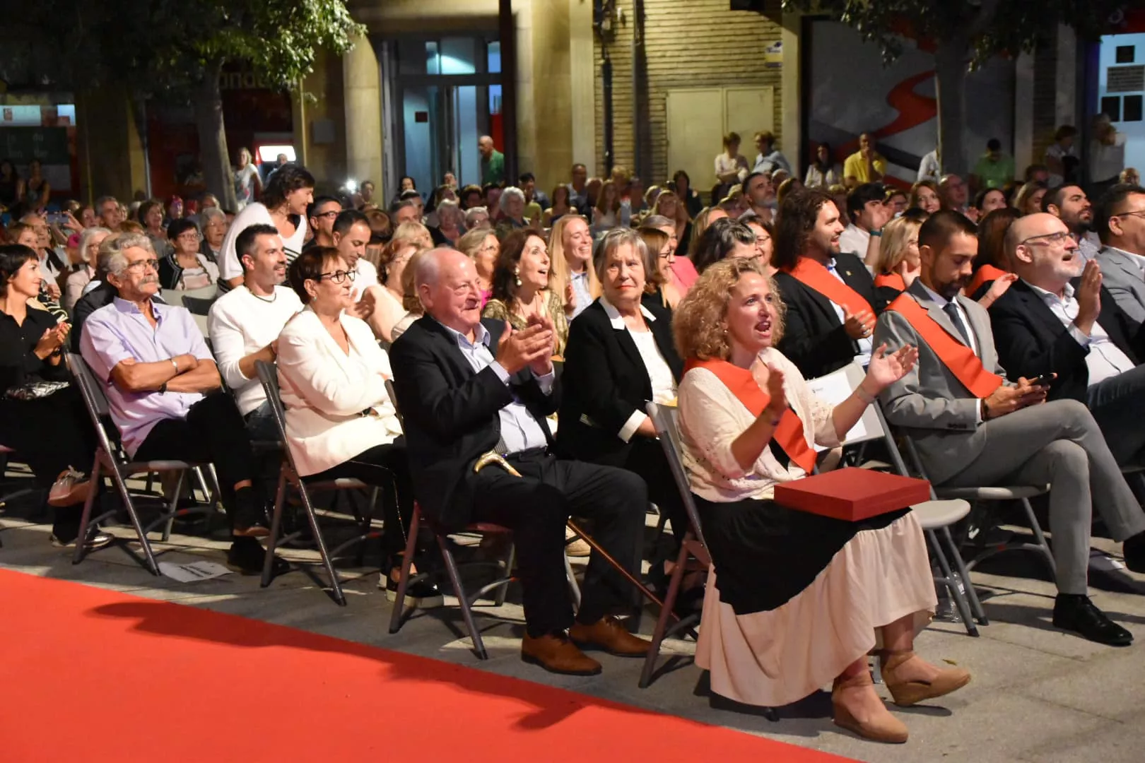 Lectura del pregón de las fiestas de Monzón y presentación de Zagalas, Zagales, Zagaletas y Zagaletes 