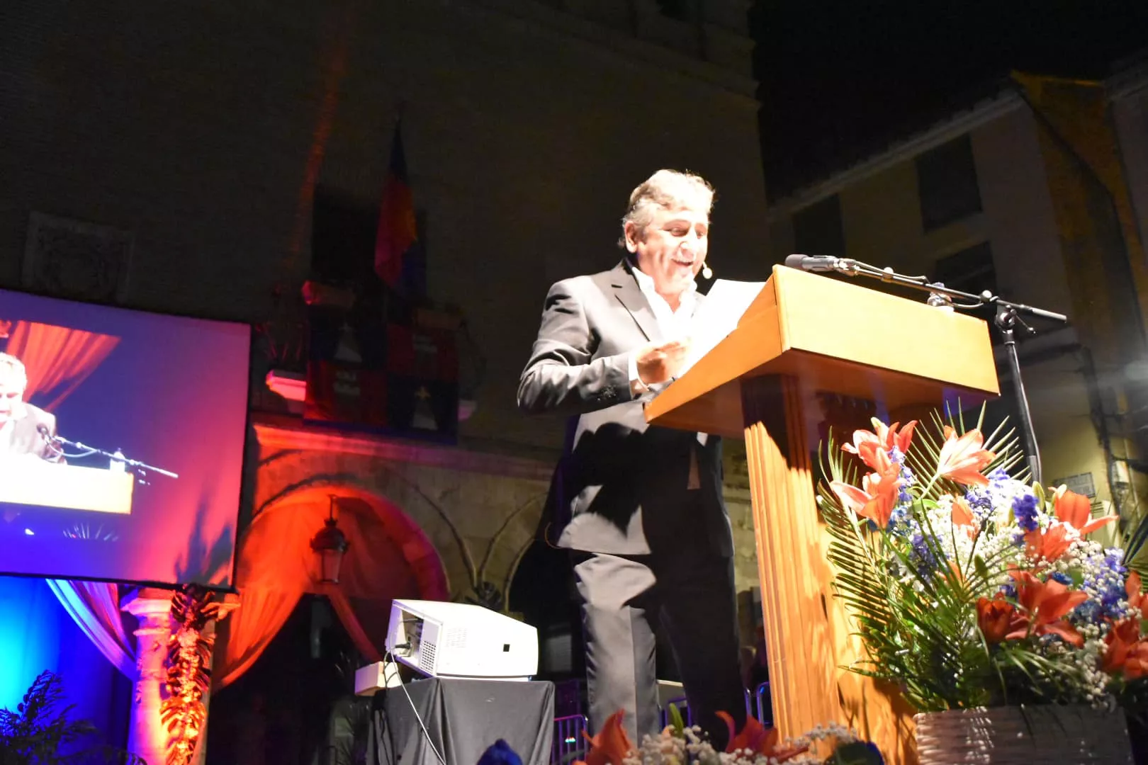 Lectura del pregón de las fiestas de Monzón y presentación de Zagalas, Zagales, Zagaletas y Zagaletes 