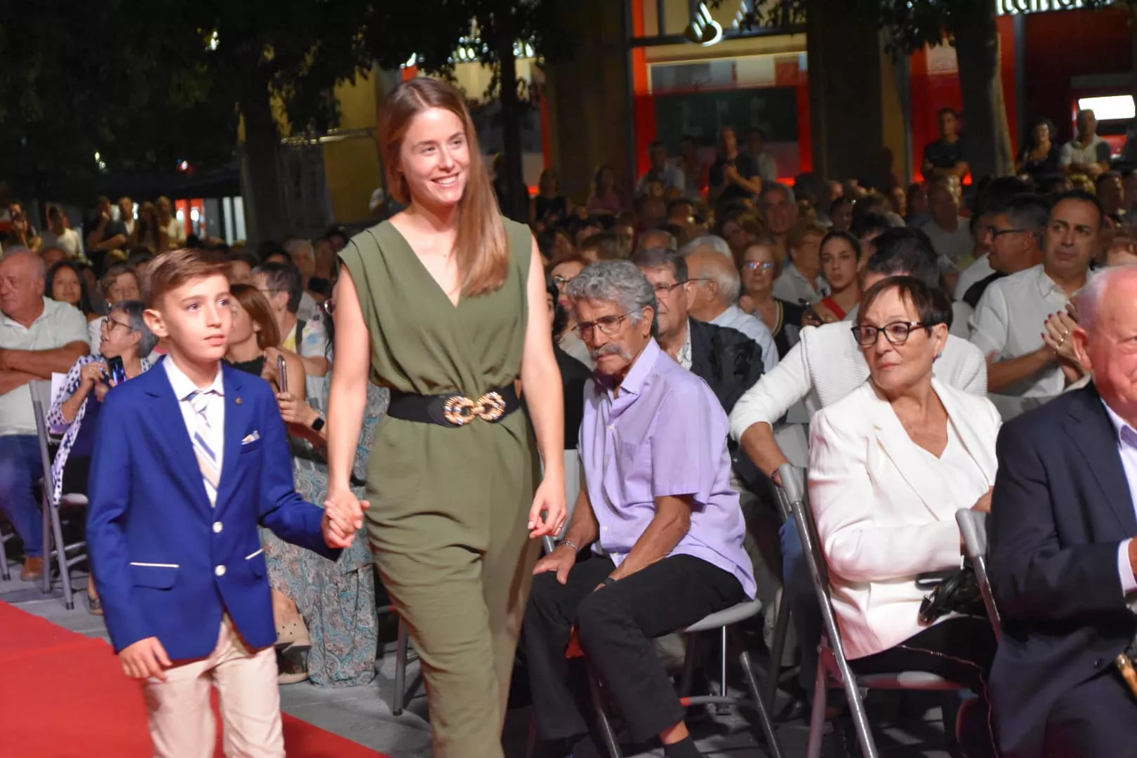 Lectura del pregón de las fiestas de Monzón y presentación de Zagalas, Zagales, Zagaletas y Zagaletes 
