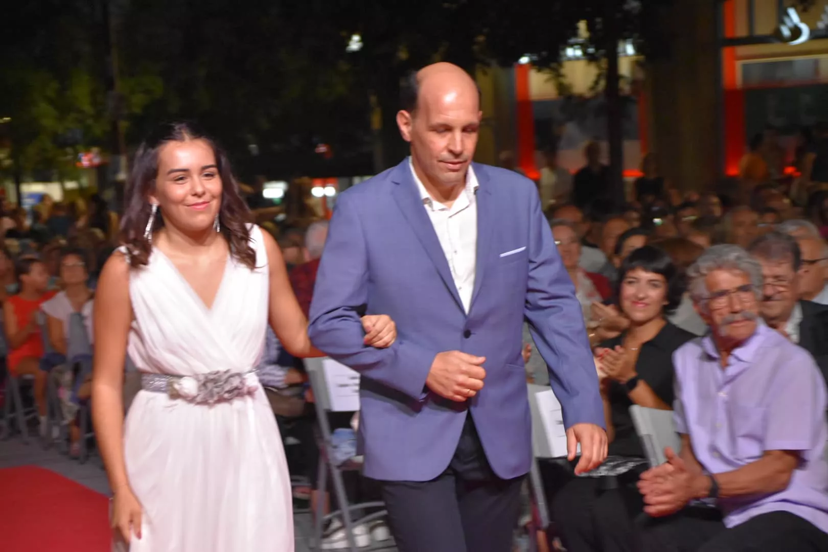 Lectura del pregón de las fiestas de Monzón y presentación de Zagalas, Zagales, Zagaletas y Zagaletes 