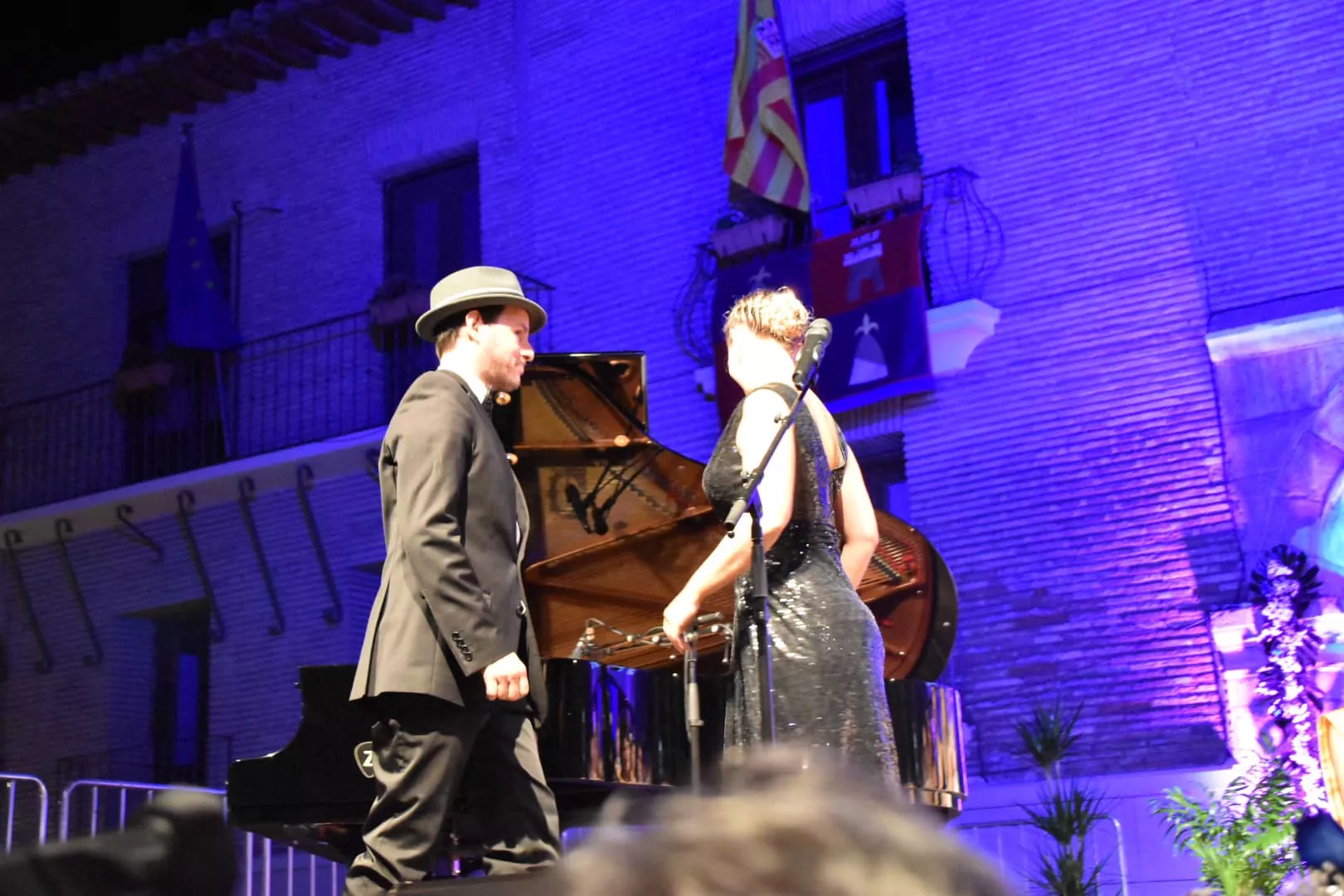Lectura del pregón de las fiestas de Monzón y presentación de Zagalas, Zagales, Zagaletas y Zagaletes 