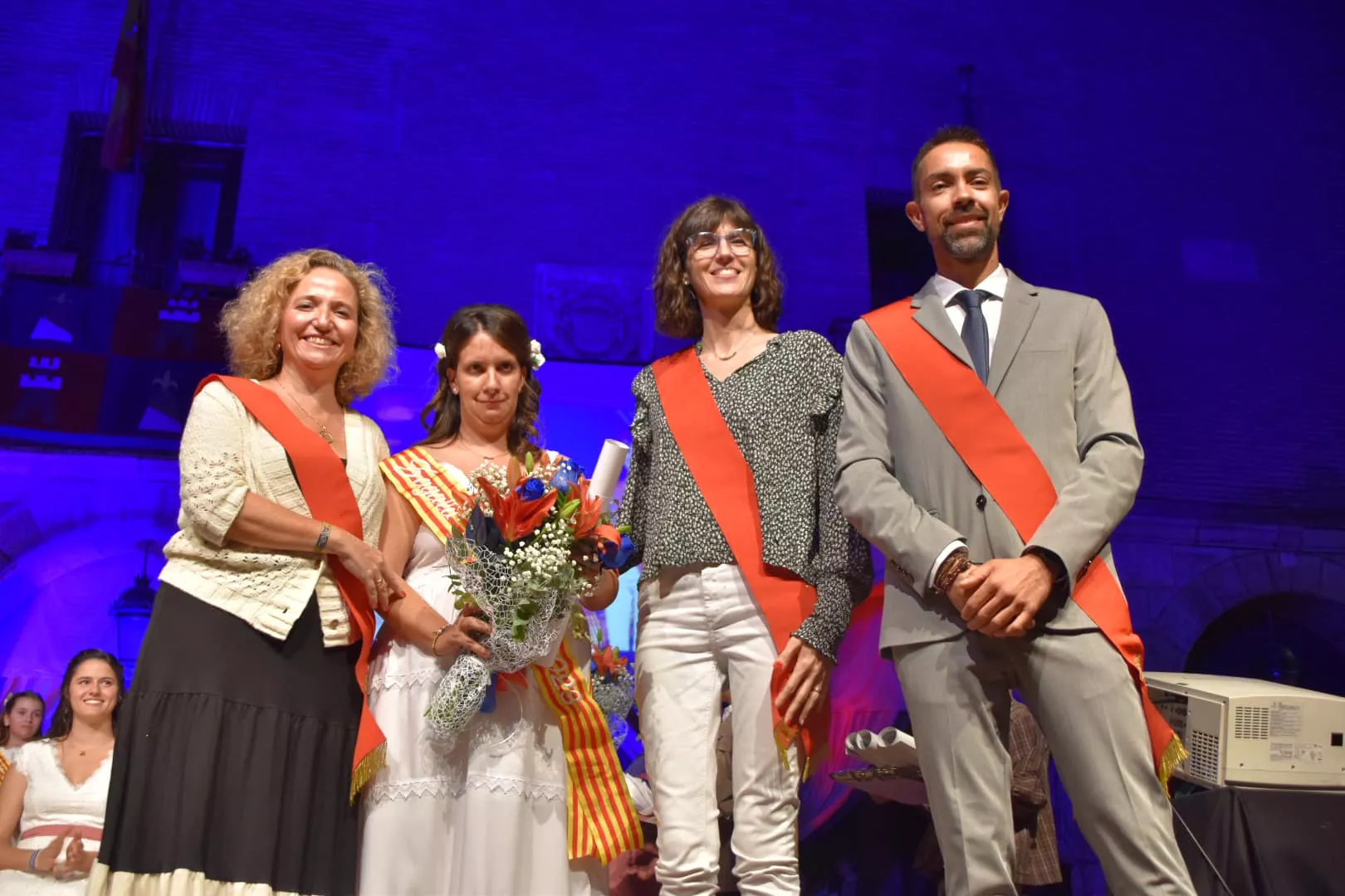 Lectura del pregón de las fiestas de Monzón y presentación de Zagalas, Zagales, Zagaletas y Zagaletes 