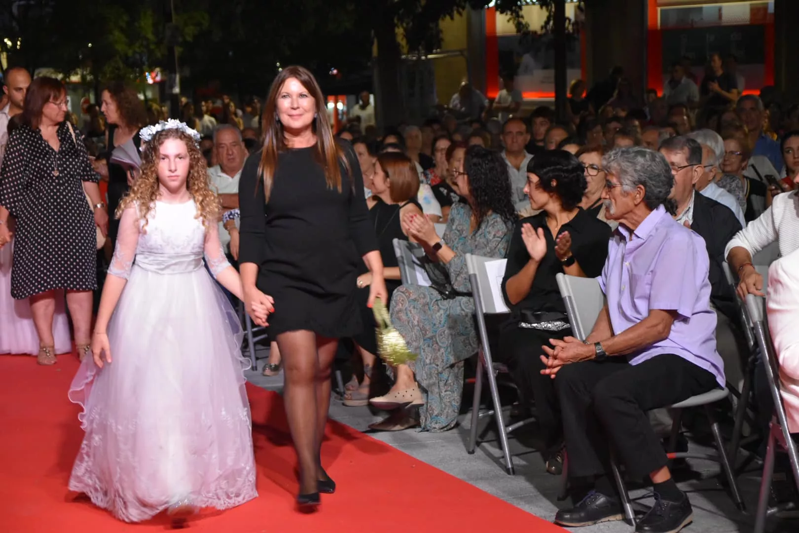 Lectura del pregón de las fiestas de Monzón y presentación de Zagalas, Zagales, Zagaletas y Zagaletes 