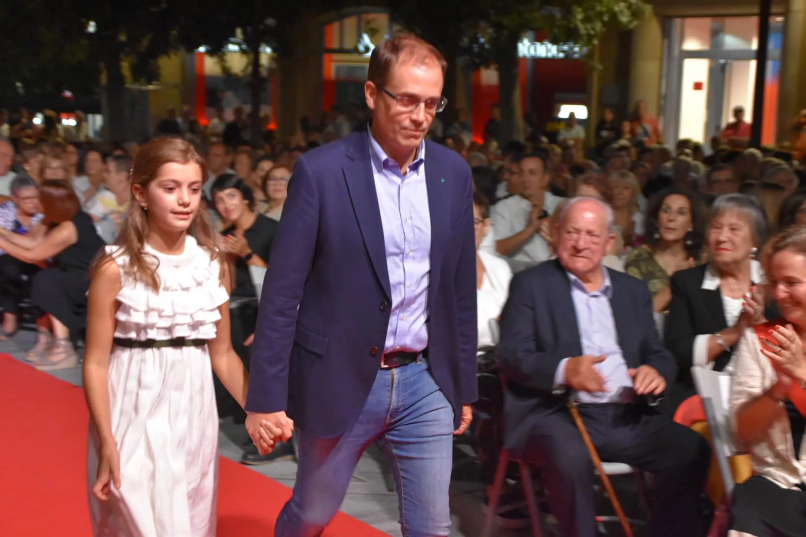 Lectura del pregón de las fiestas de Monzón y presentación de Zagalas, Zagales, Zagaletas y Zagaletes 