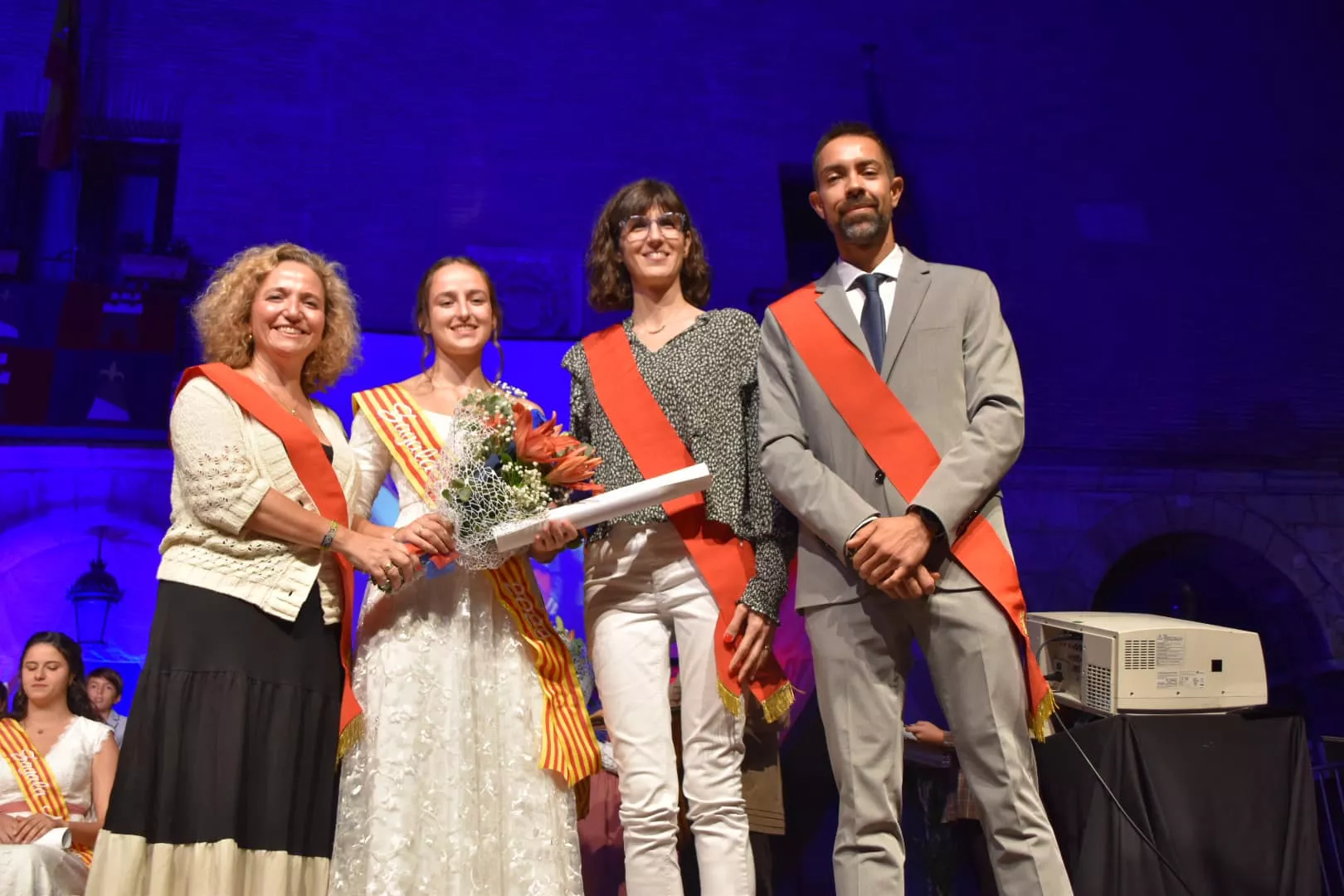Lectura del pregón de las fiestas de Monzón y presentación de Zagalas, Zagales, Zagaletas y Zagaletes 