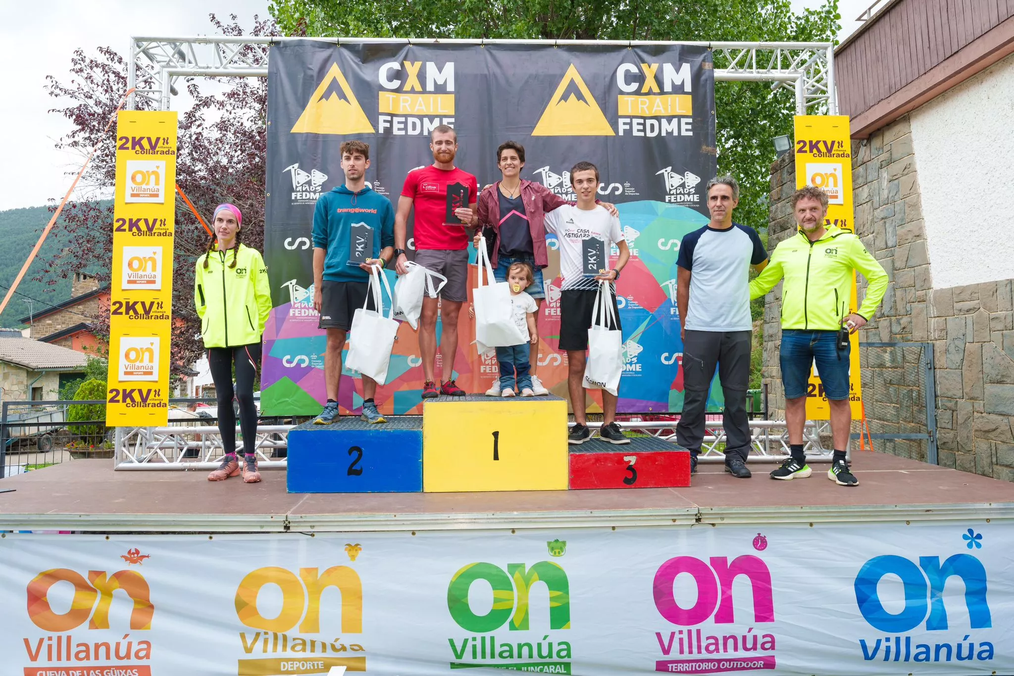 Podio de Puyar y Baxar. Foto: Turismo Villanúa / Yhabril Moro