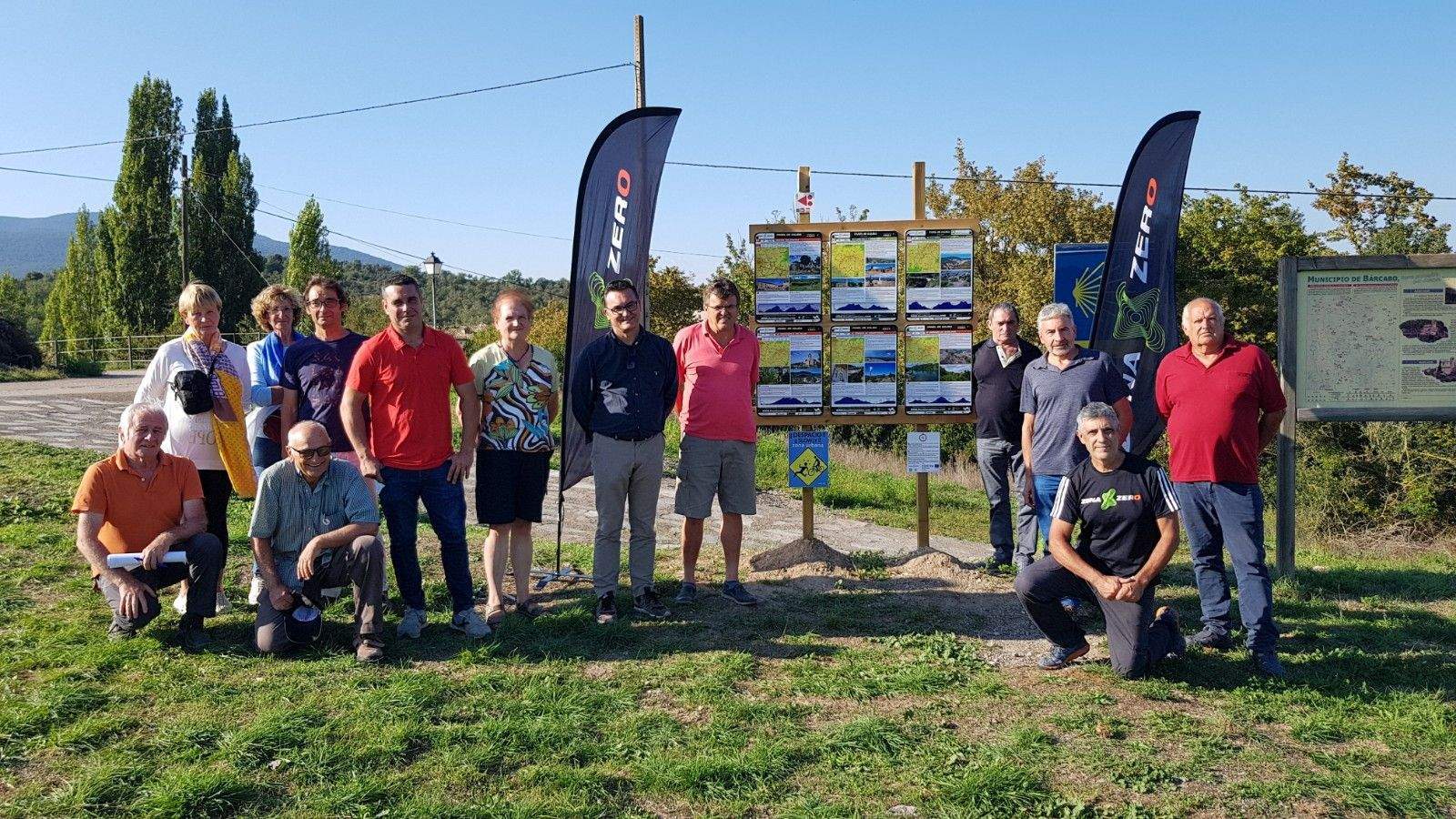 Roque Vicente, alcaldes y representantes de Zona Zero en la Sierra de Arbe