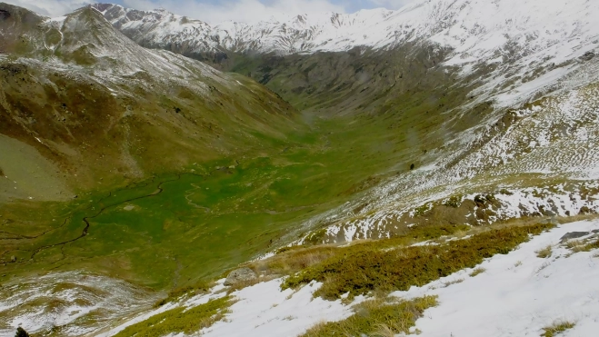 Impresionante artesa glaciar de la Canal Roya SAPAP. Foto SAPAP Impresionante artesa glaciar de la Canal Roya SAPAP. Foto SAPAP