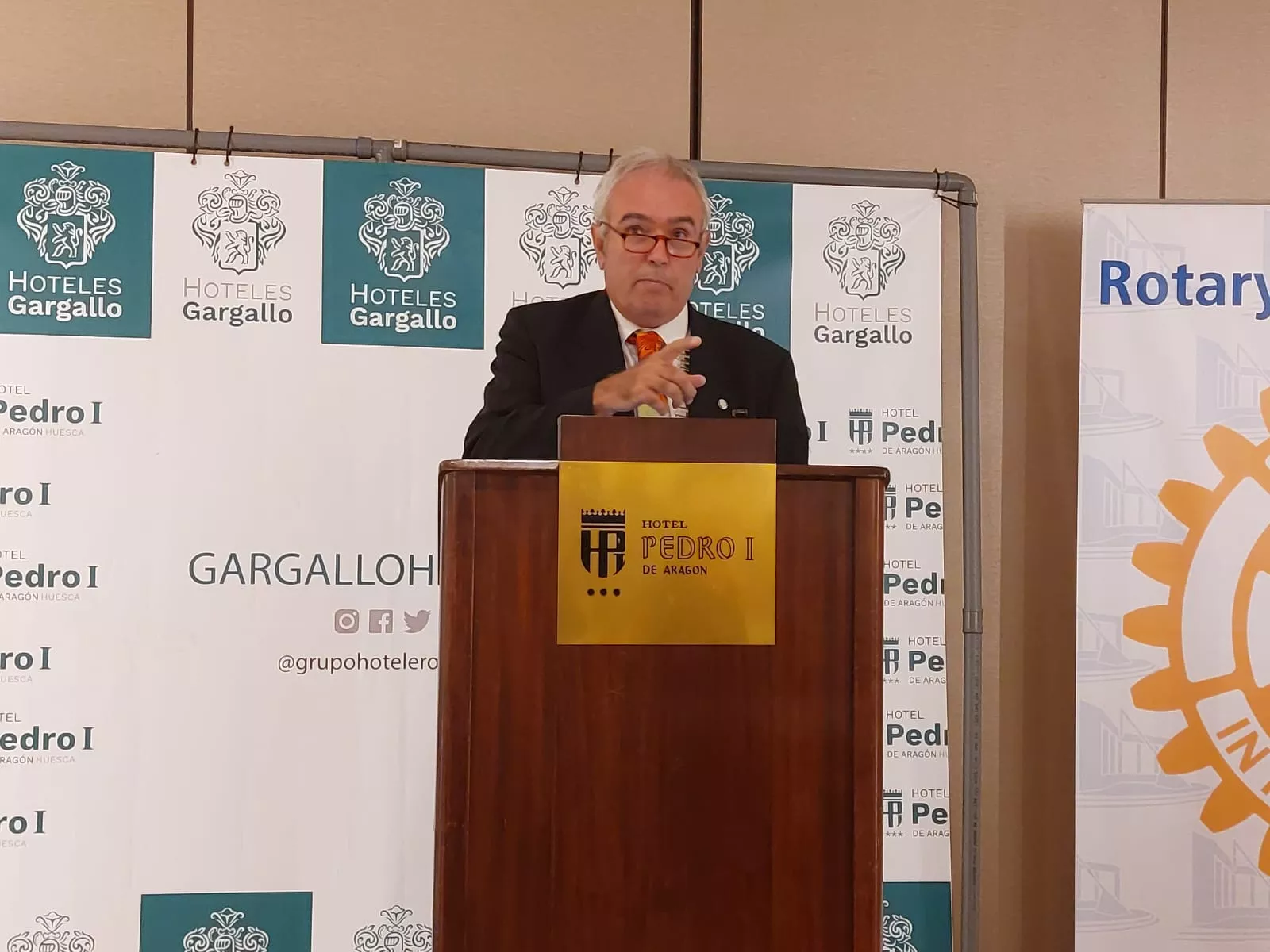 Presentación del Vino Solidario Enate del Rotary Club de Huesca