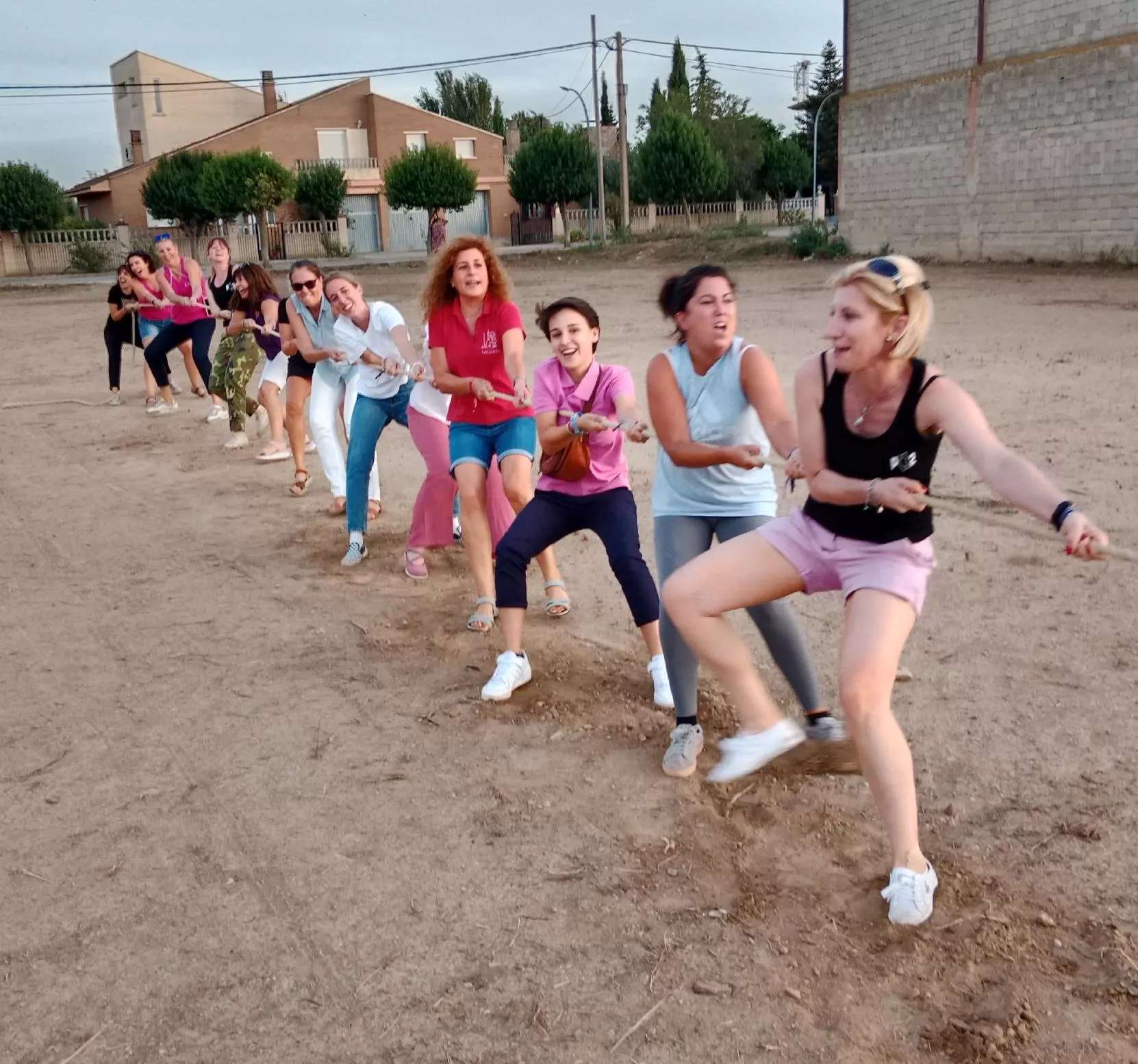 Juegos tradicionales en Lalueza, tiro de soga