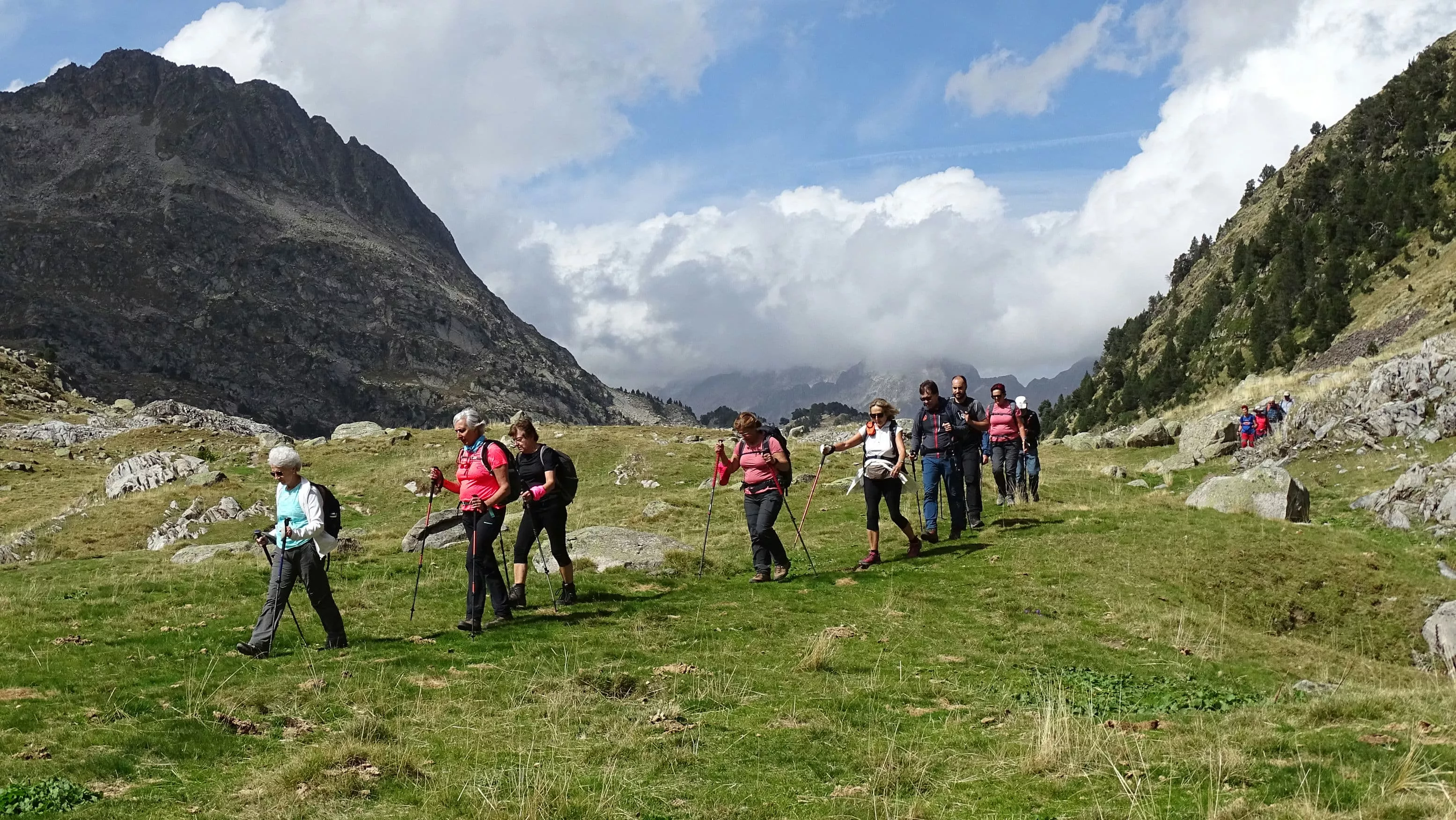 Por el valle de la Escaleta. Foto Alfredo Zazo