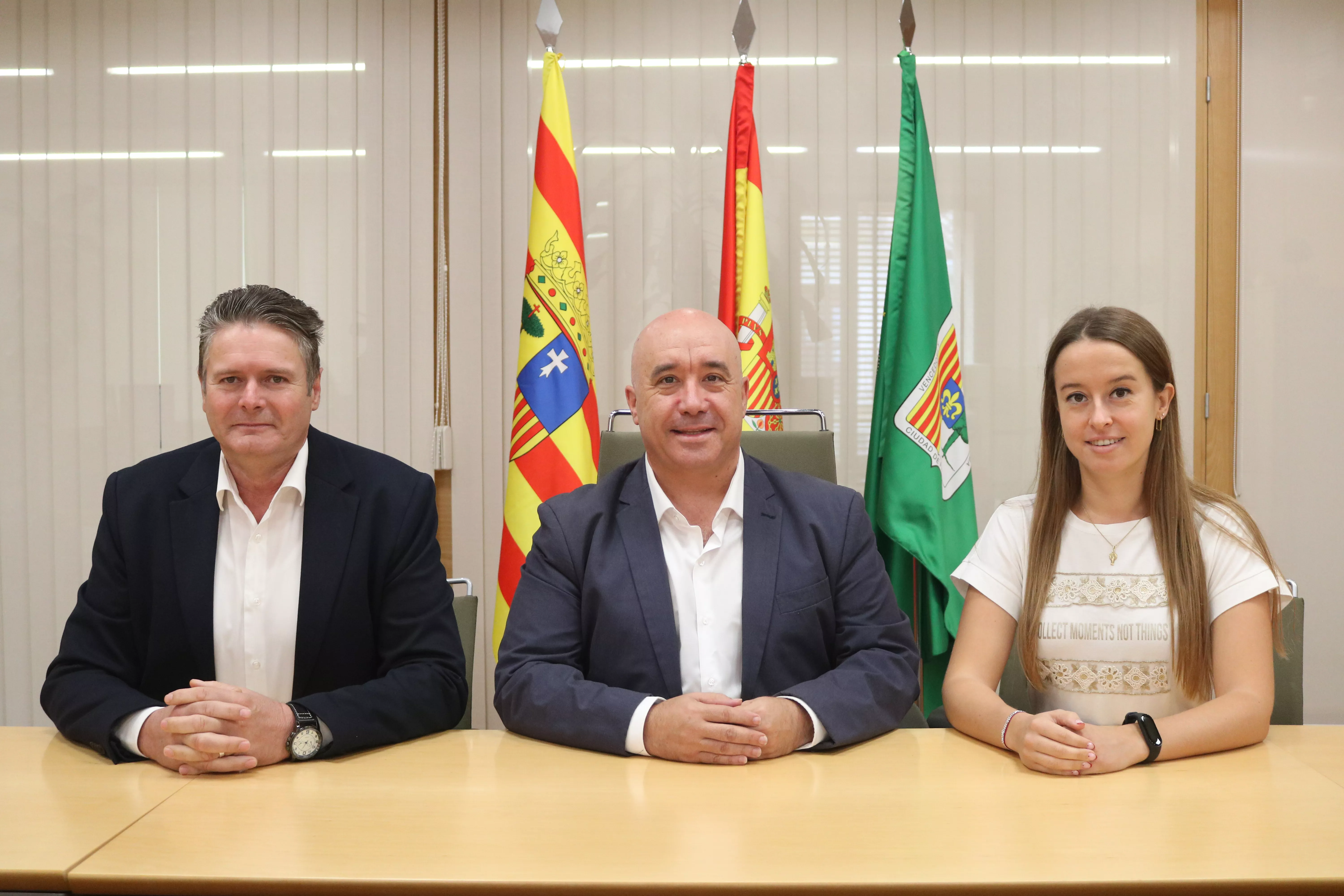 Javier Badules, en el centro de la imagen, será el pregonero de las Fiestas del Pilar de Fraga.