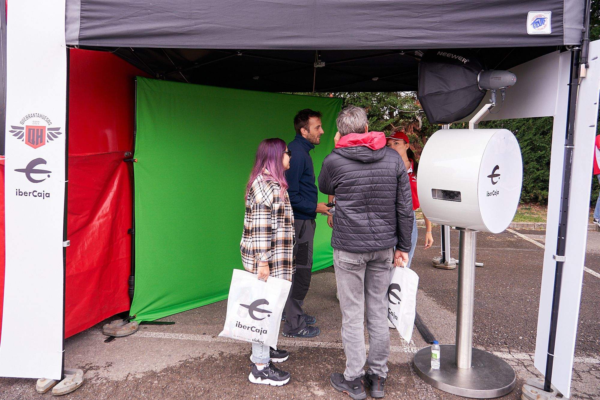 Sabiñánigo ya vive la Quebrantahuesos. FOTO: DOBLE JOTA