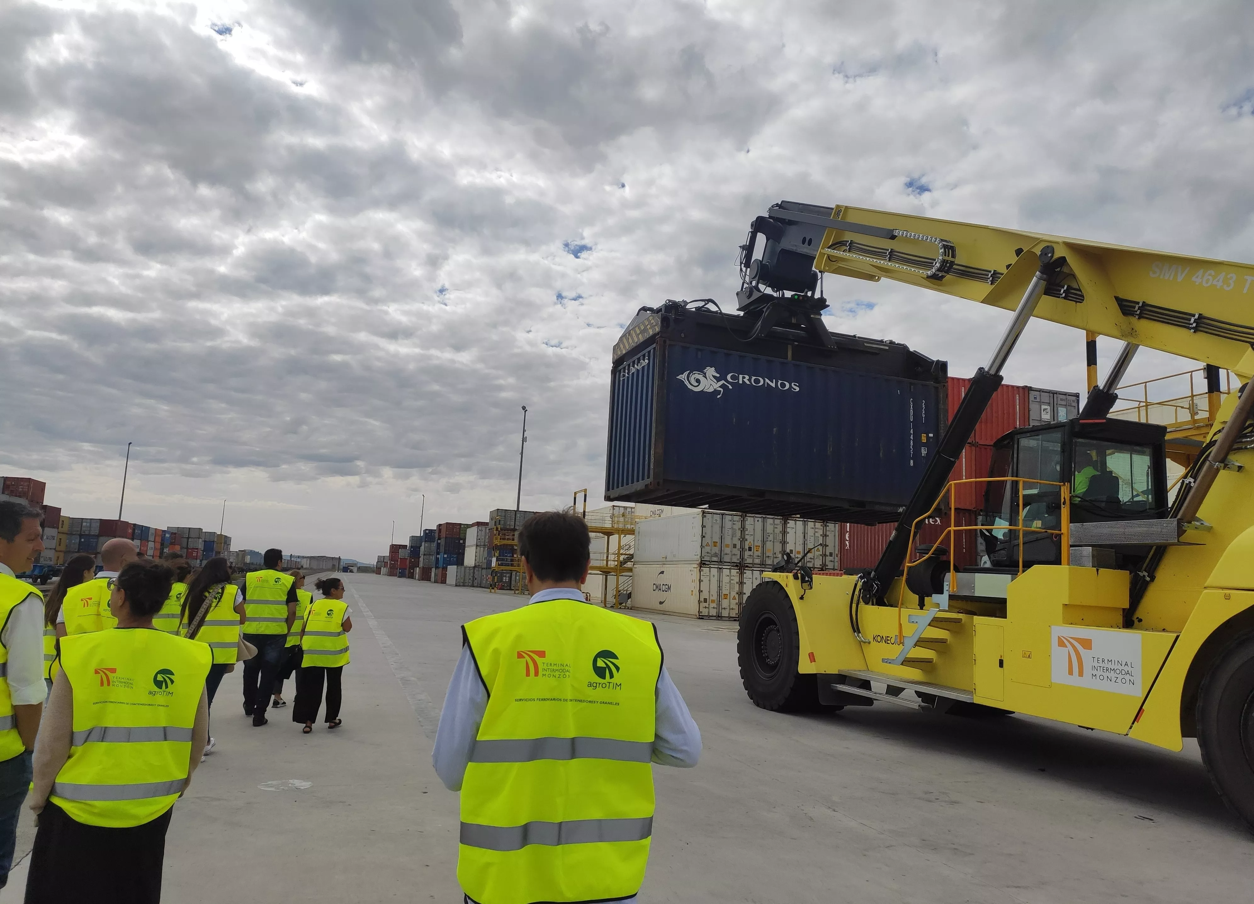 Visita de empresarios a la Terminal Intermodal a Monzón
