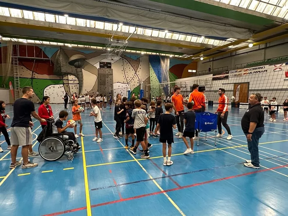 Imágenes del clínic de Pamesa Teruel en Barbastro