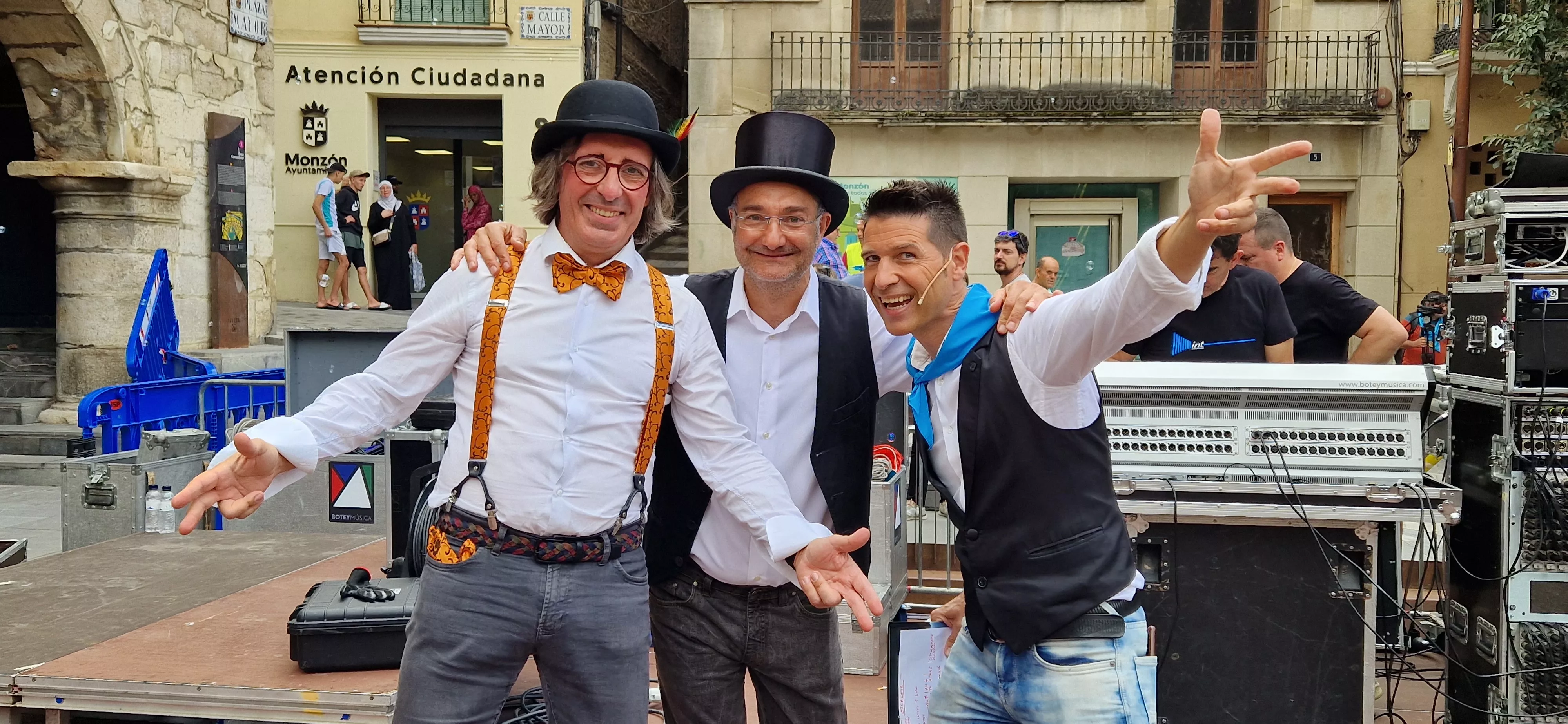 Comienzan las fiestas de Monzón 2023. Foto Myriam Martínez 