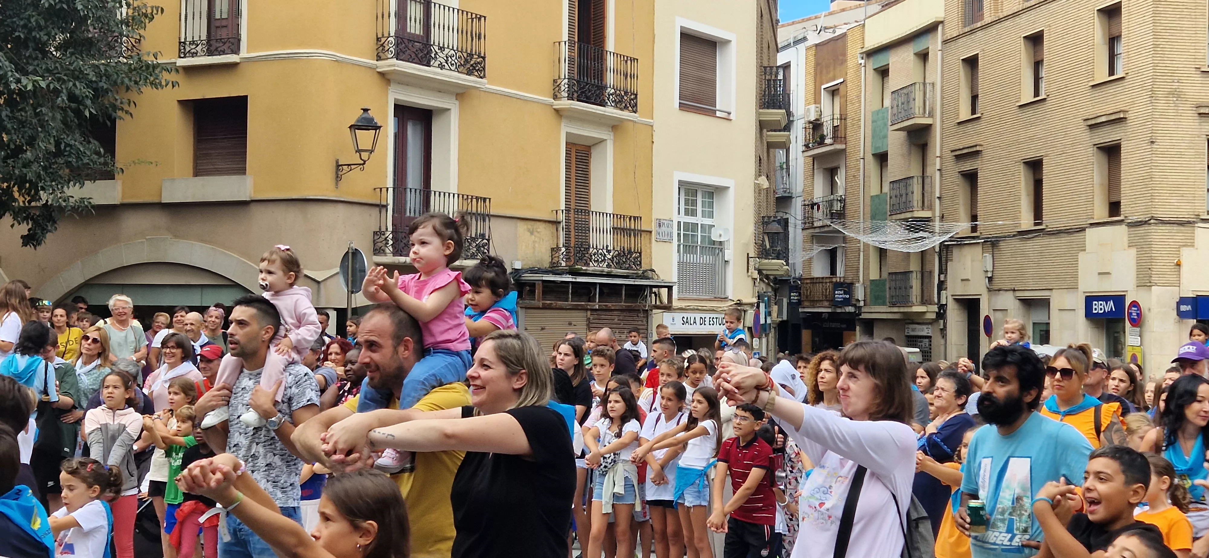 Comienzan las fiestas de Monzón 2023. Foto Myriam Martínez 