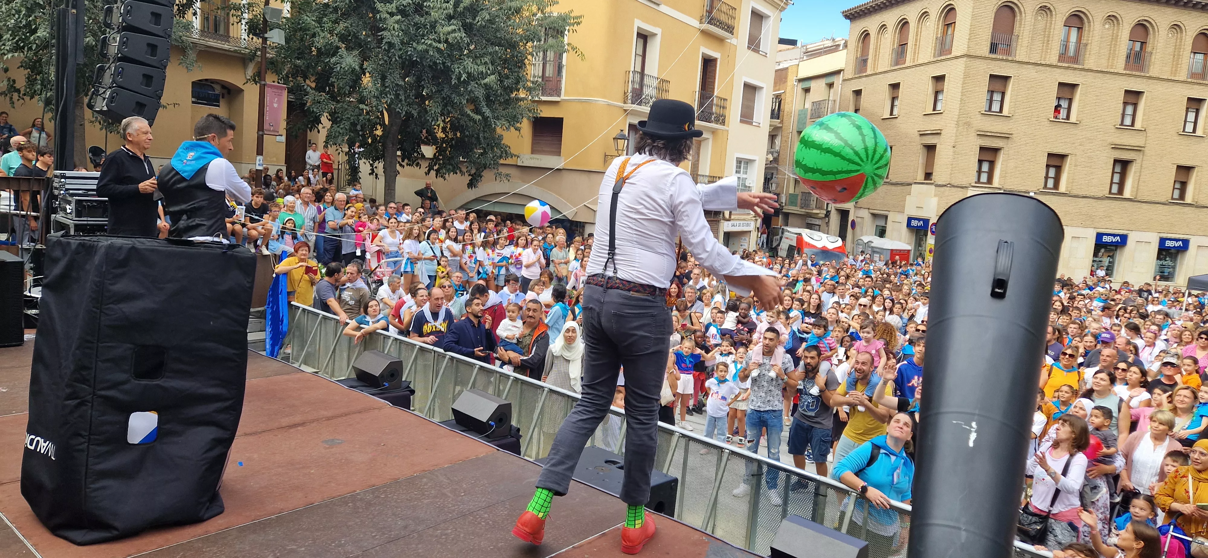 Comienzan las fiestas de Monzón 2023. Foto Myriam Martínez 