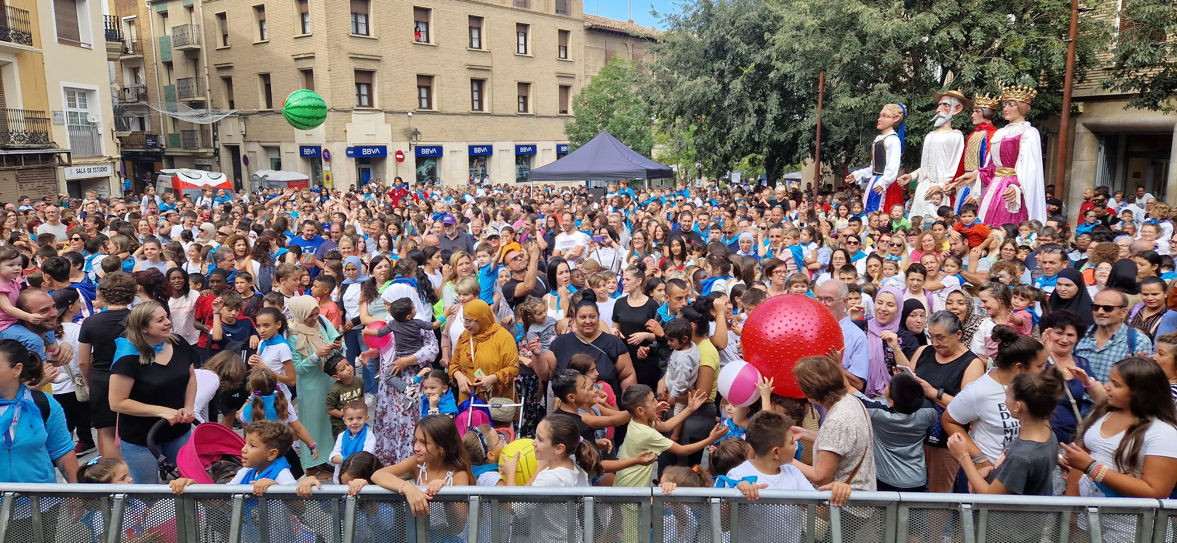 Comienzan las fiestas de Monzón 2023. Foto Myriam Martínez 