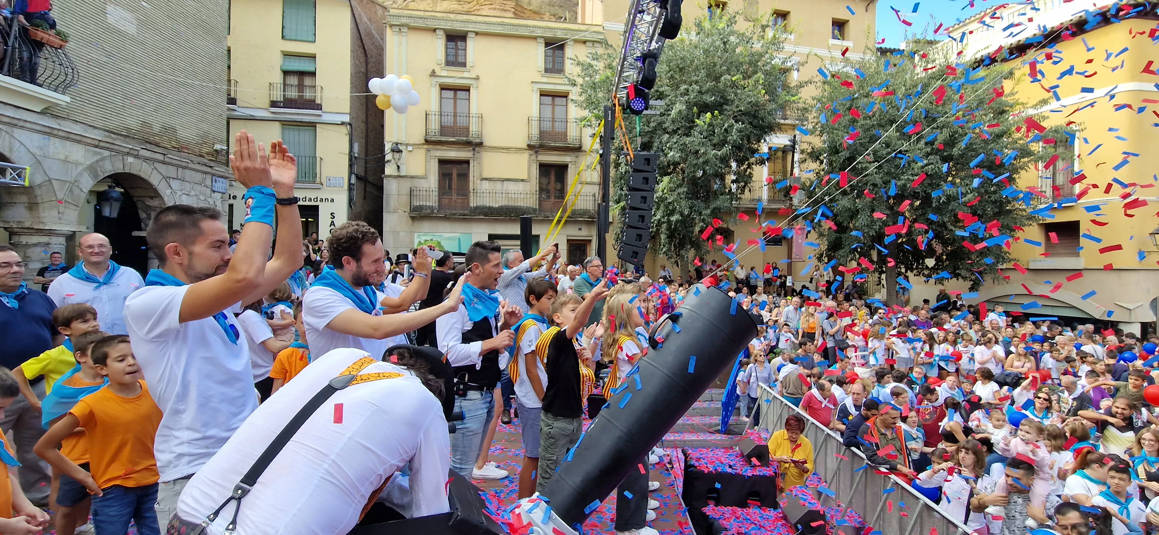 Comienzan las fiestas de Monzón 2023. Foto Myriam Martínez 