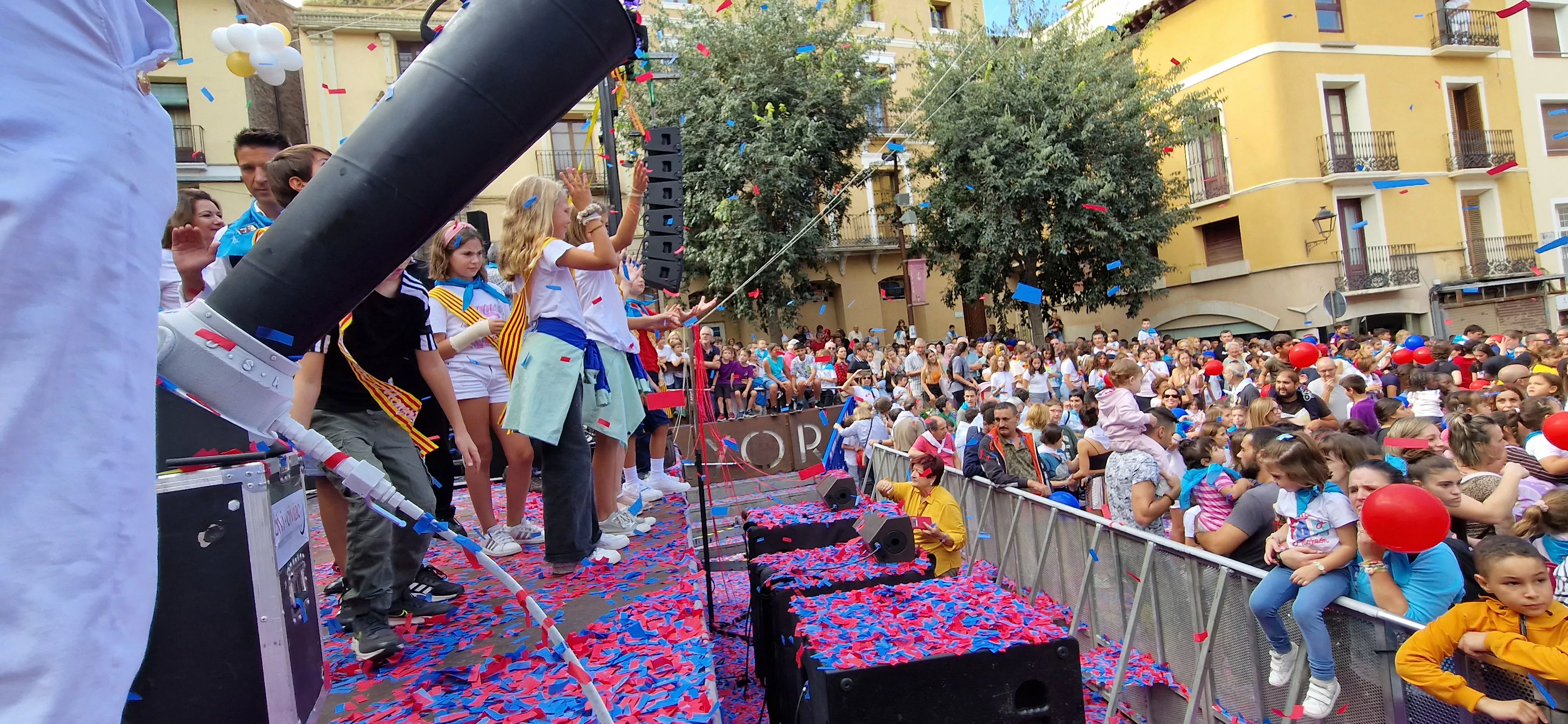 Comienzan las fiestas de Monzón 2023. Foto Myriam Martínez 