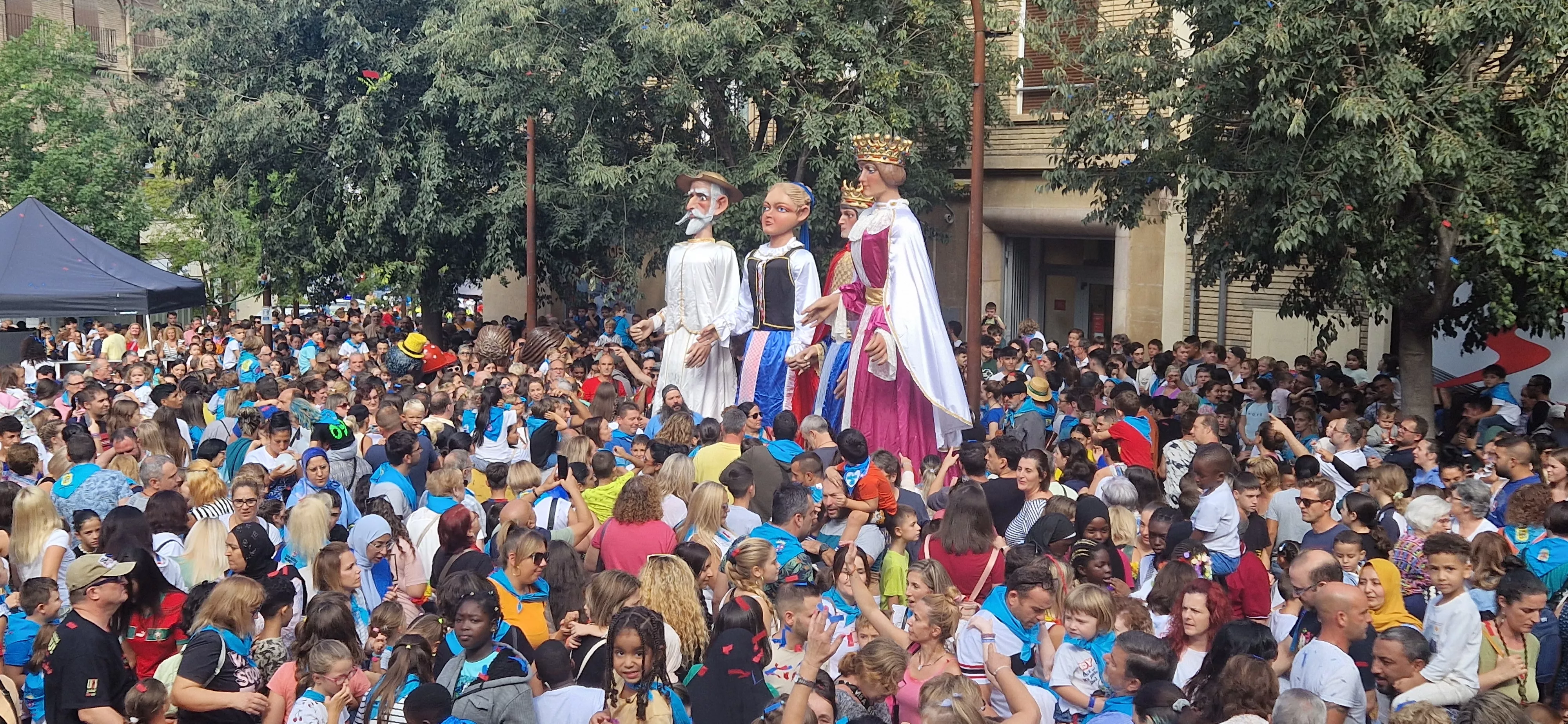 Comienzan las fiestas de Monzón 2023. Foto Myriam Martínez 