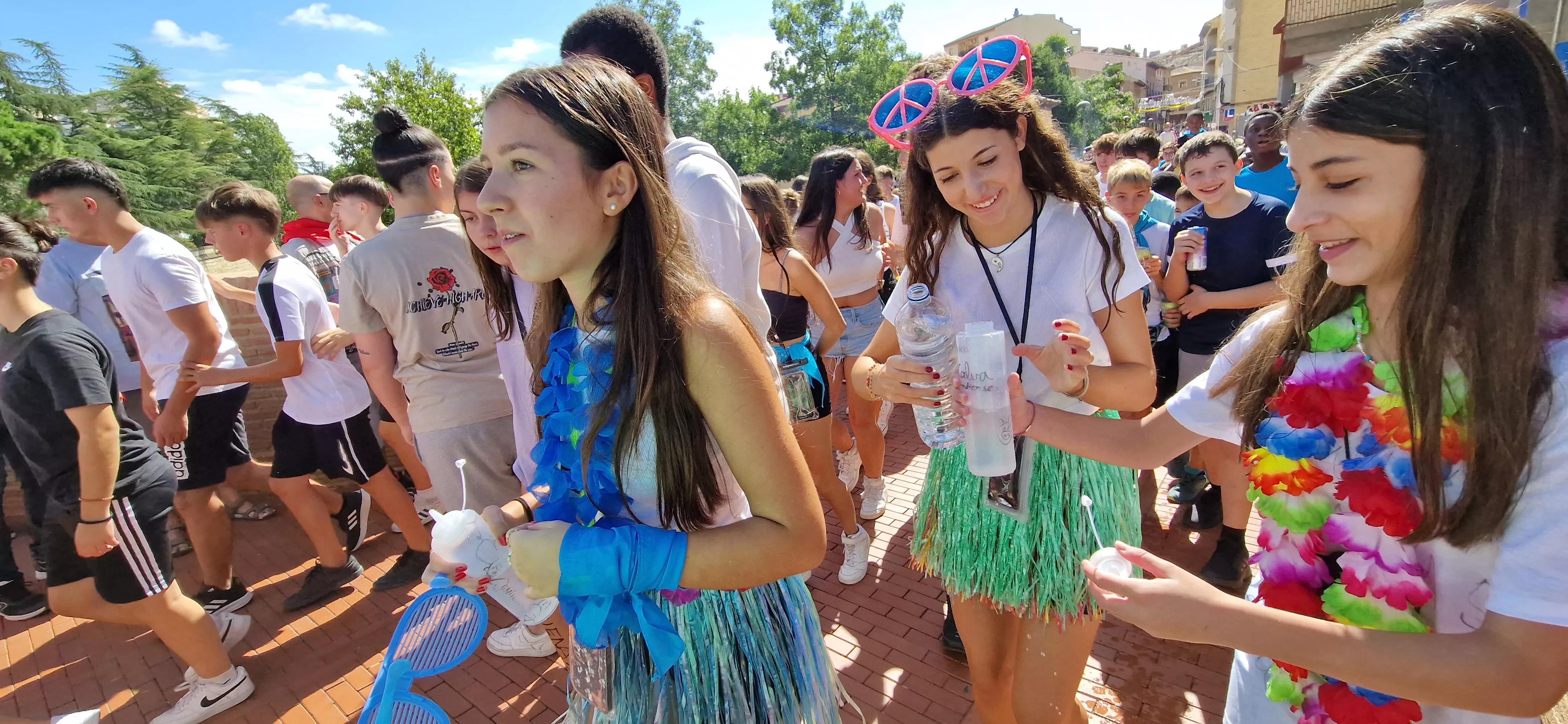 Comienzan las fiestas de Monzón 2023. Foto Myriam Martínez 