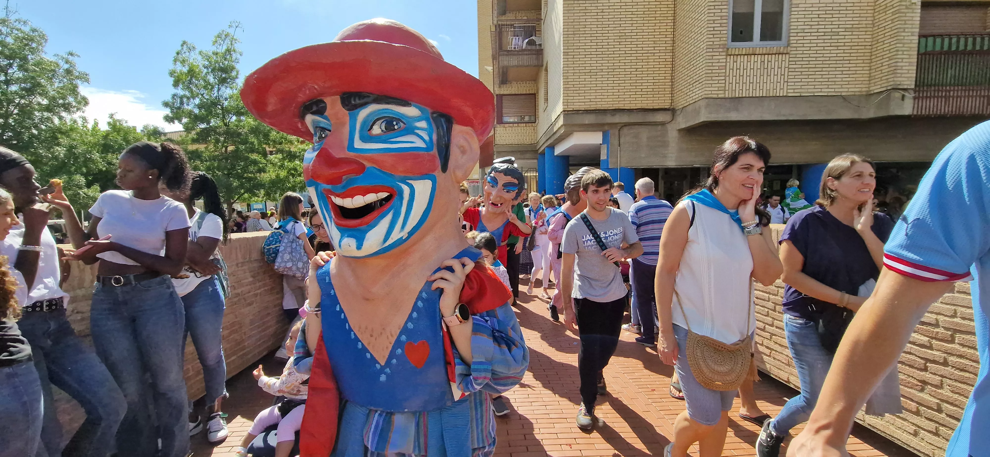 Comienzan las fiestas de Monzón 2023. Foto Myriam Martínez 