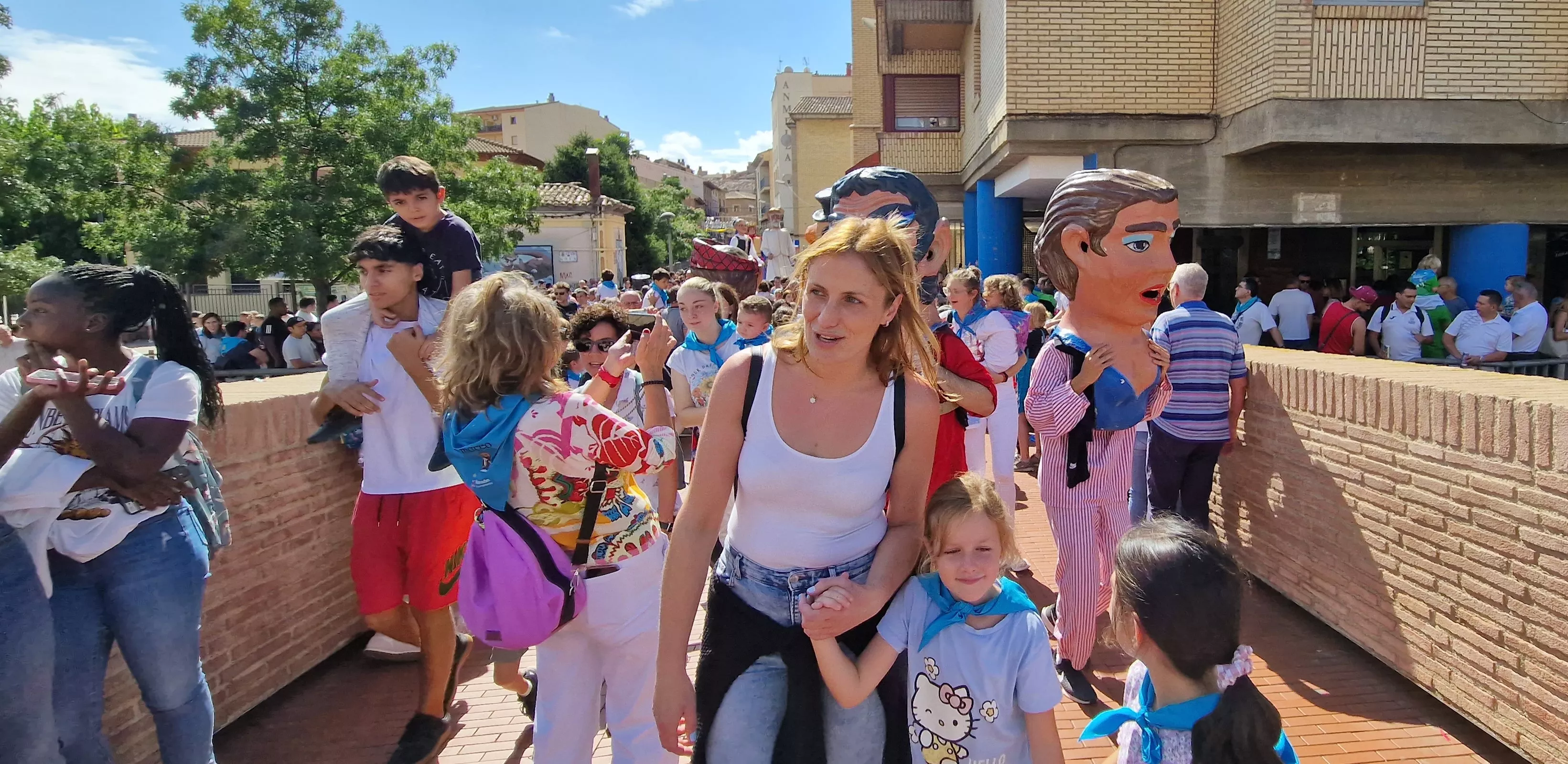 Comienzan las fiestas de Monzón 2023. Foto Myriam Martínez 