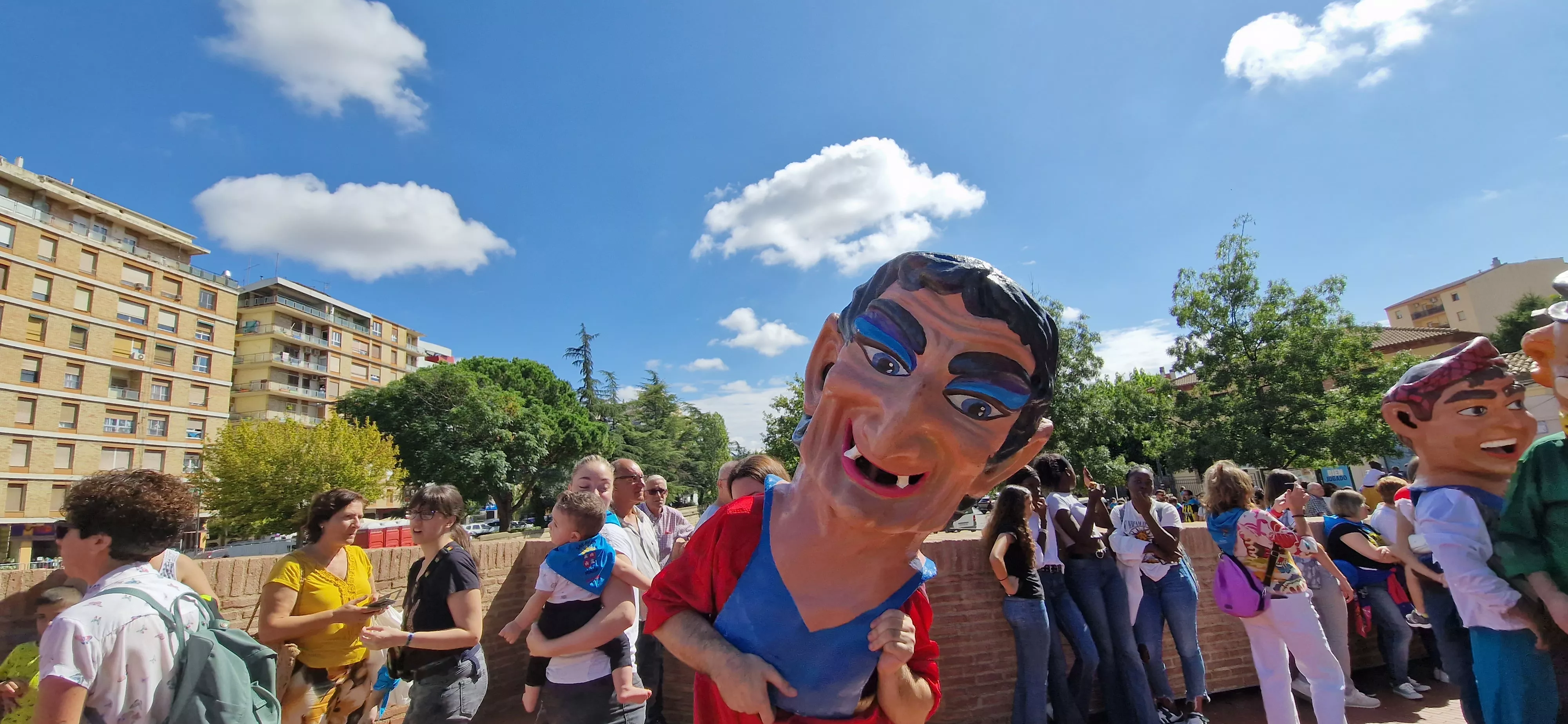 Comienzan las fiestas de Monzón 2023. Foto Myriam Martínez 