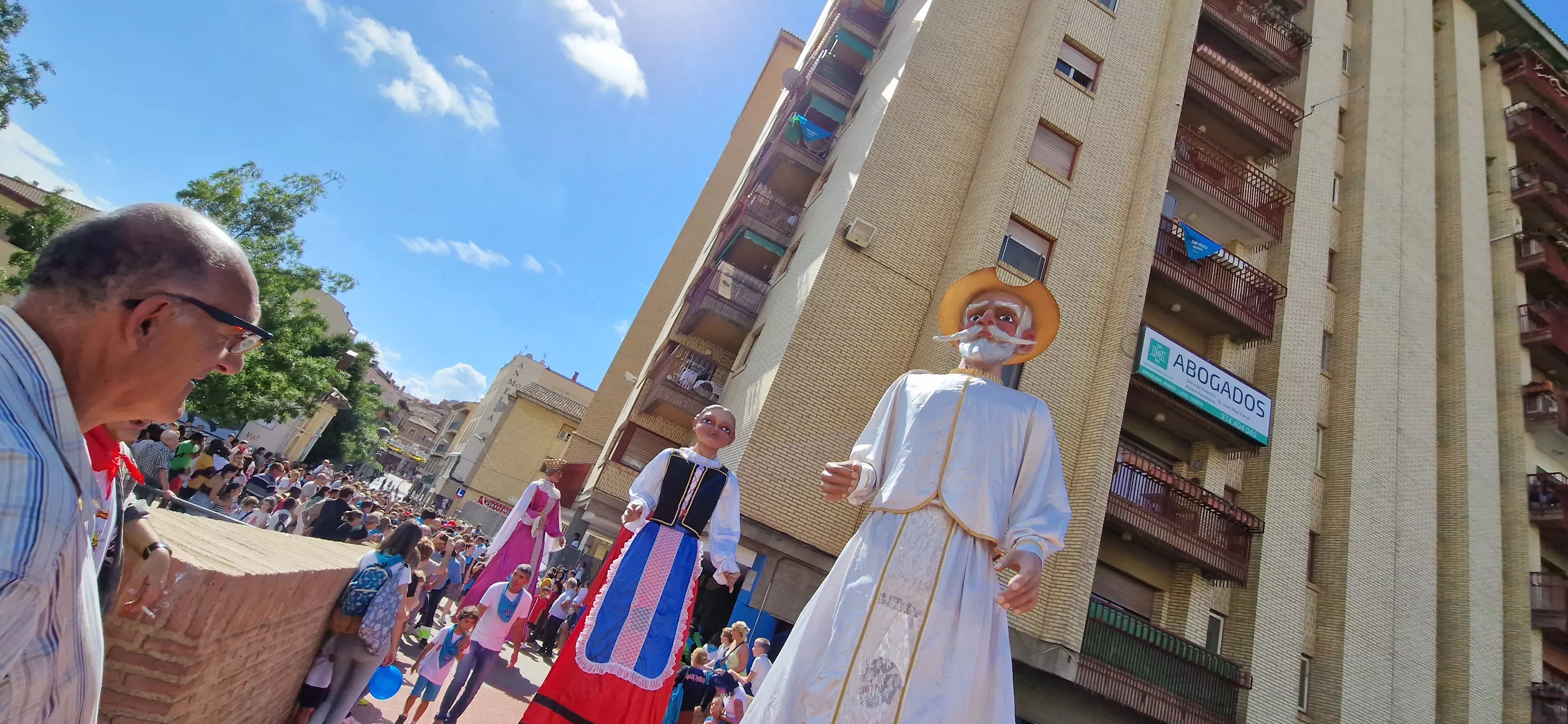 Comienzan las fiestas de Monzón 2023. Foto Myriam Martínez 