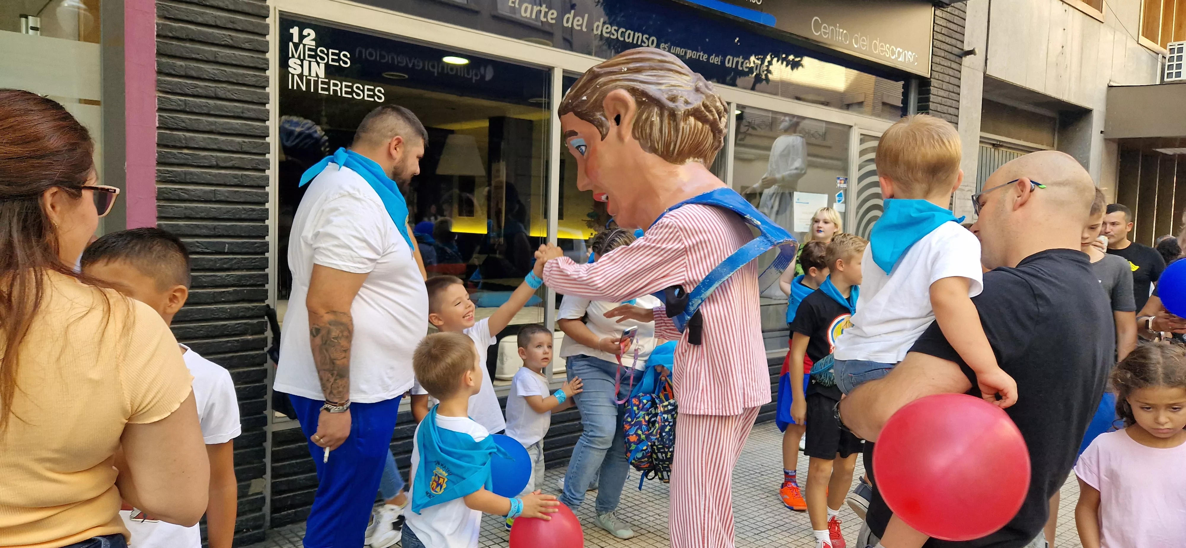 Comienzan las fiestas de Monzón 2023. Foto Myriam Martínez 