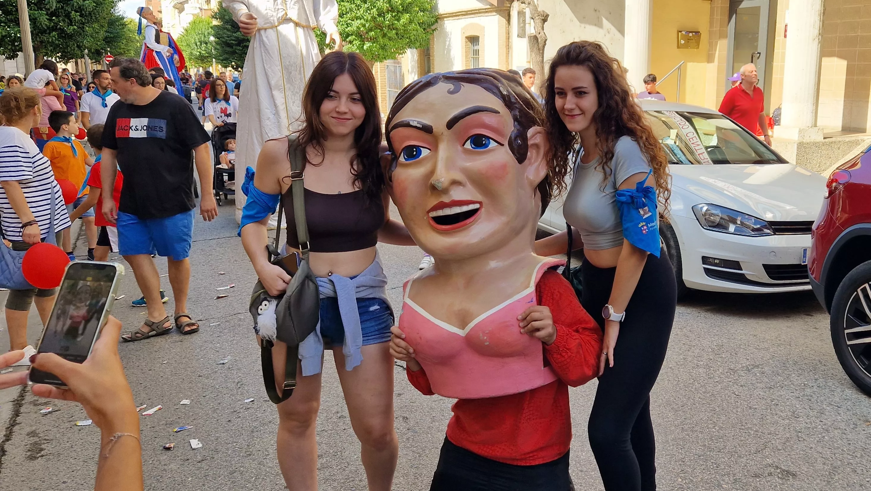 Comienzan las fiestas de Monzón 2023. Foto Myriam Martínez 