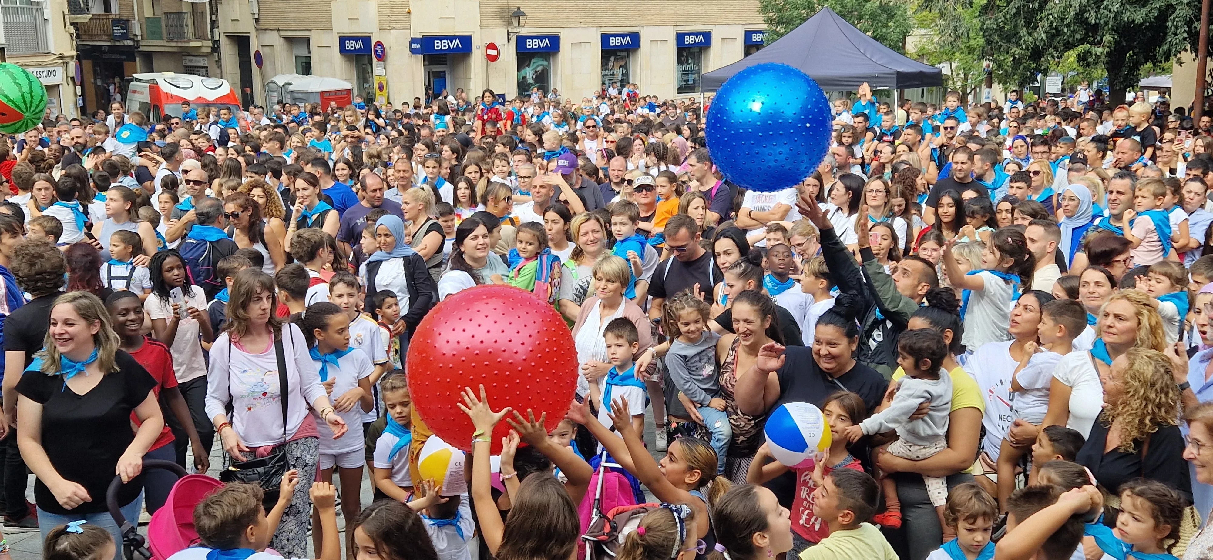 Comienzan las fiestas de Monzón 2023. Foto Myriam Martínez 