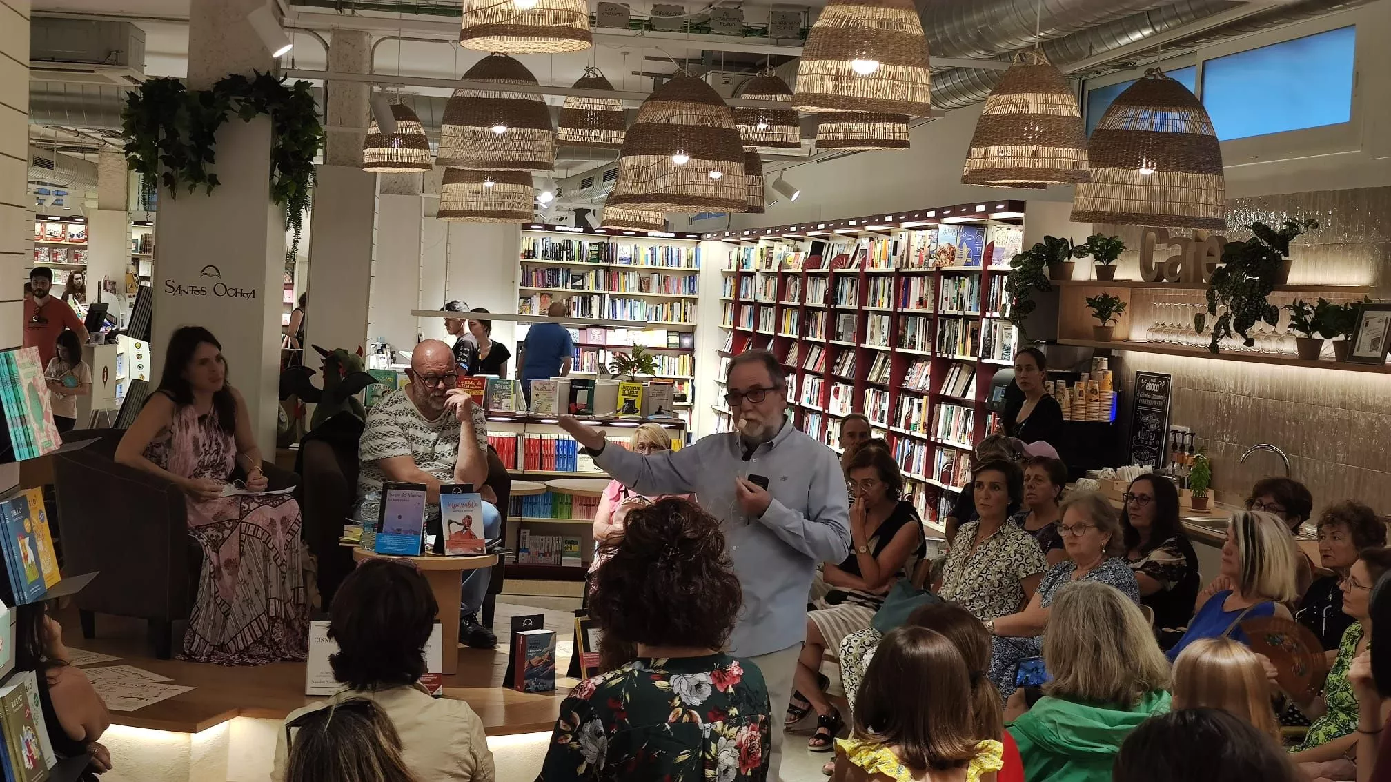 I Certamen Cangrejo, con Antón Castro y María Nogues. Foto Tomás Donoso