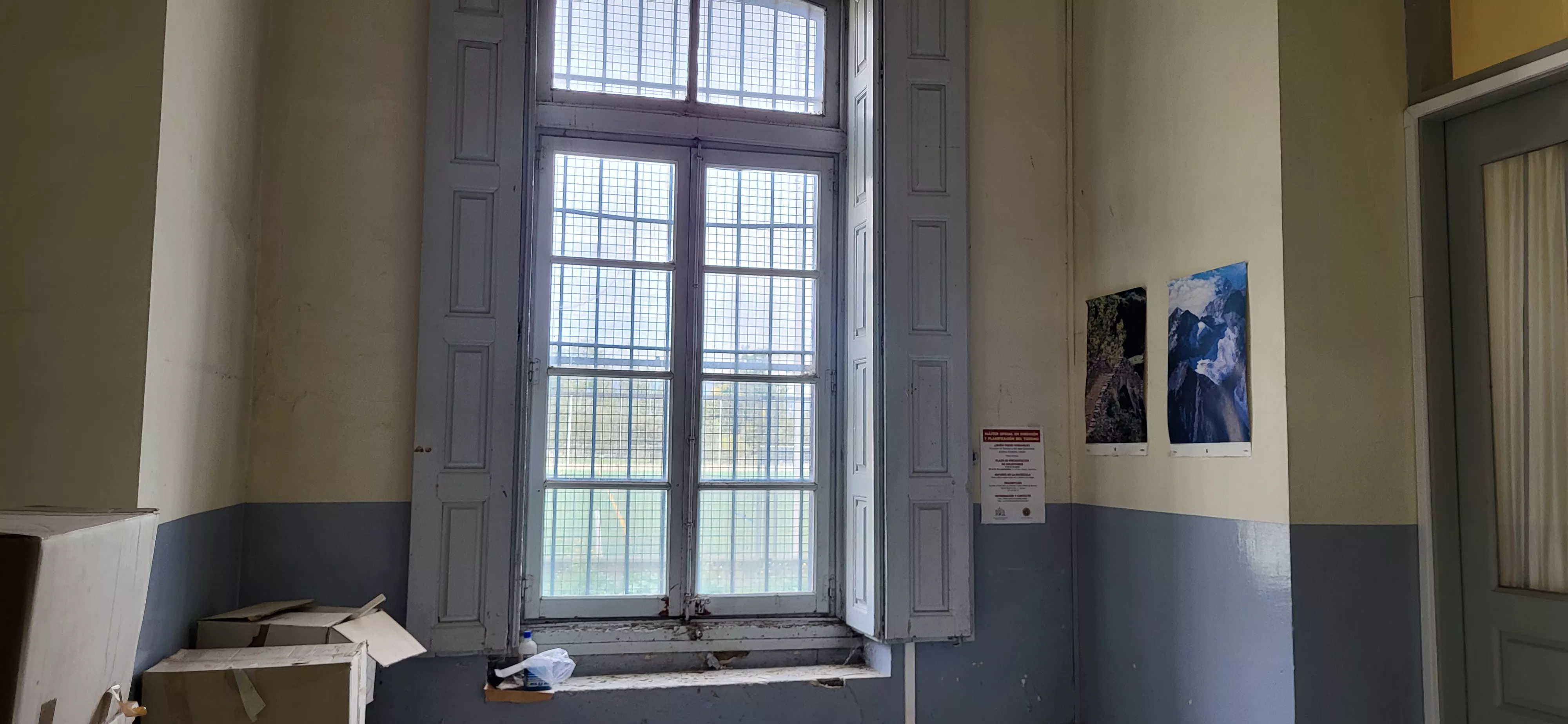 Edificio de la antigua residencia de niños de Huesca que se va a rehabilitar para albergar Medicina y Enfermería.