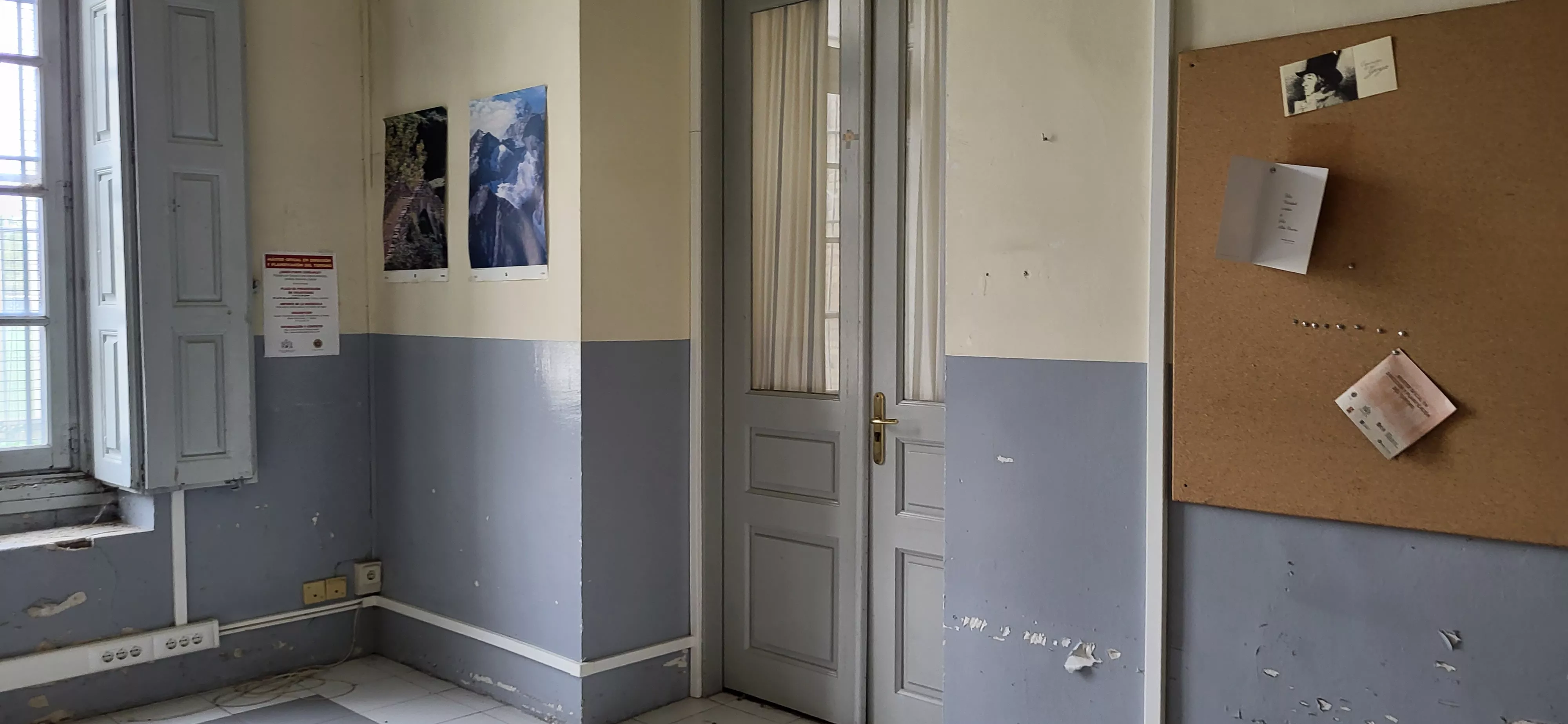 Edificio de la antigua residencia de niños de Huesca que se va a rehabilitar para albergar Medicina y Enfermería.