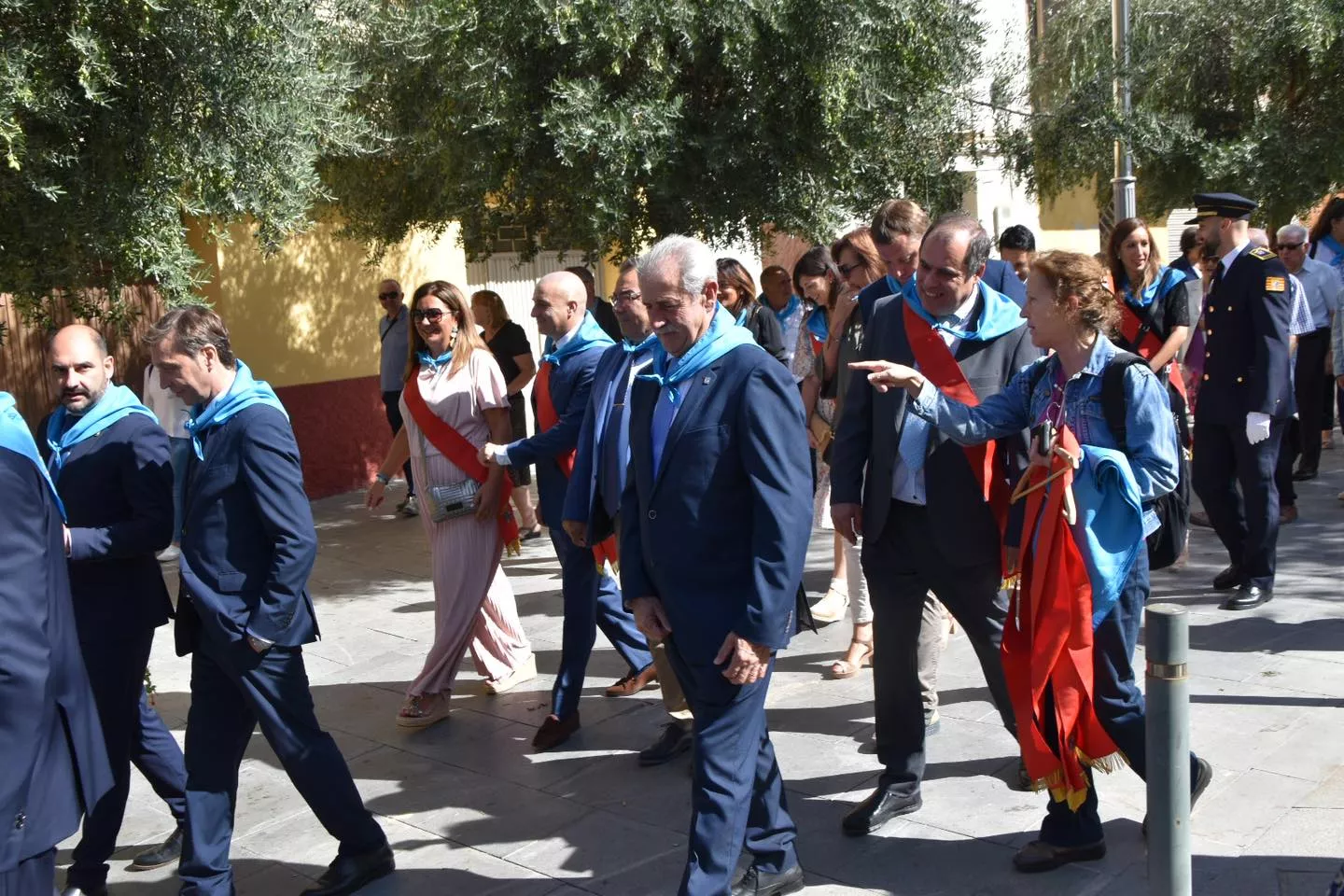 Procesión y ofrenda en el día de San Mateo en Monzón.