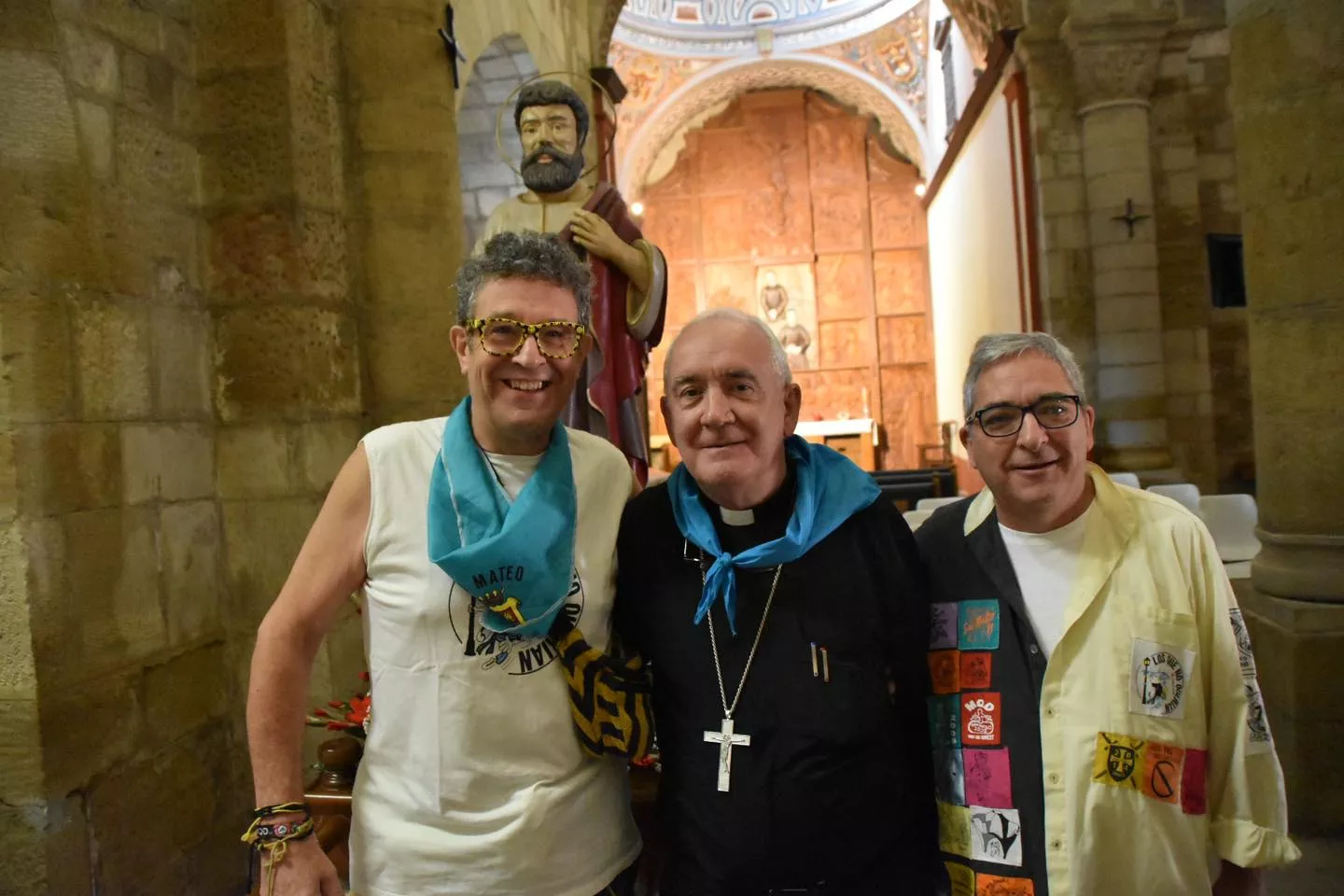 Procesión y ofrenda en el día de San Mateo en Monzón.