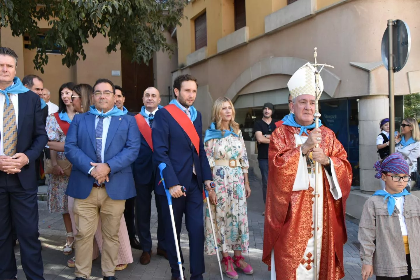 Procesión y ofrenda en el día de San Mateo en Monzón.