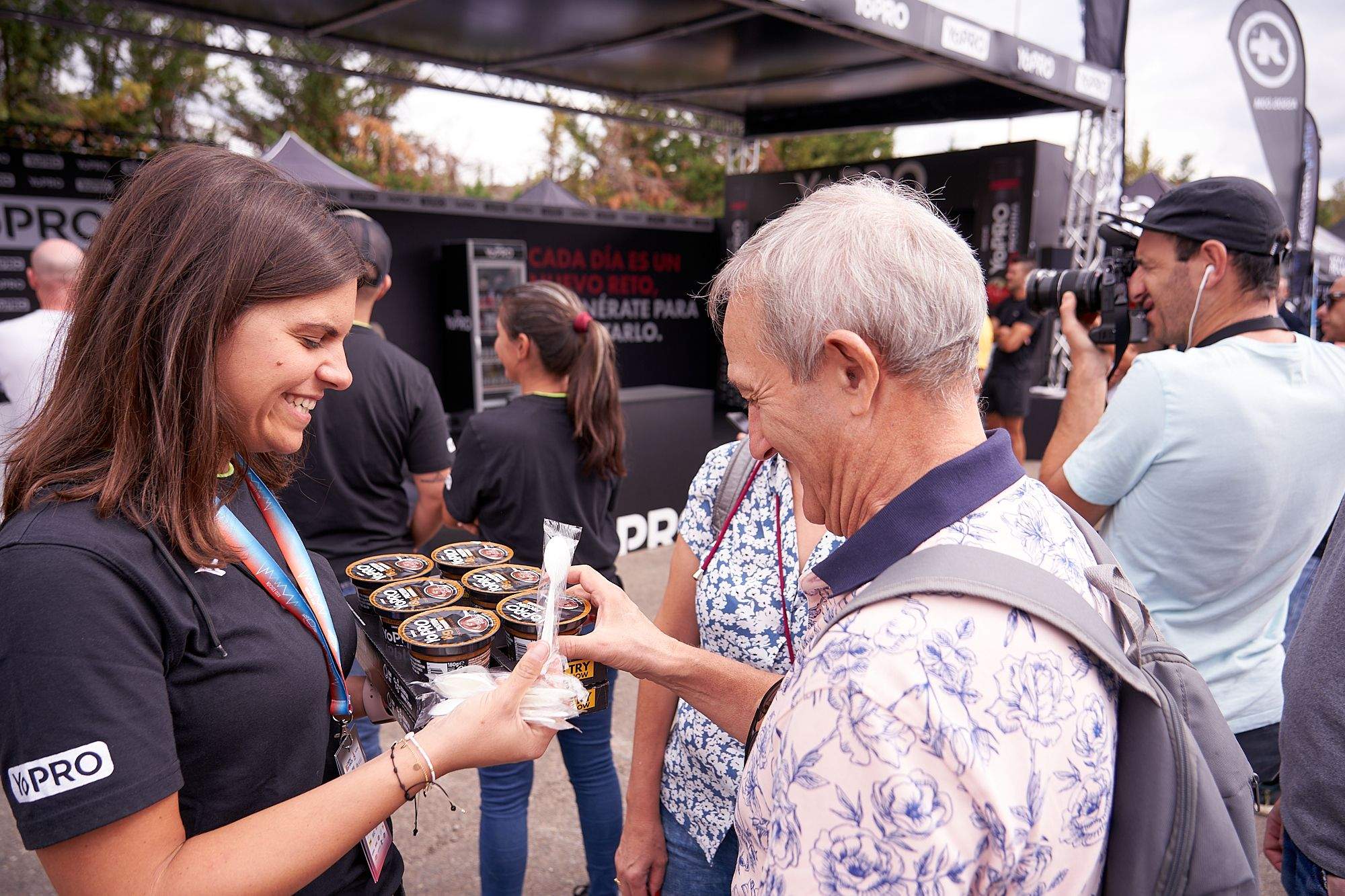 Sabiñánigo ya vive la Quebrantahuesos. FOTO: DOBLE JOTA