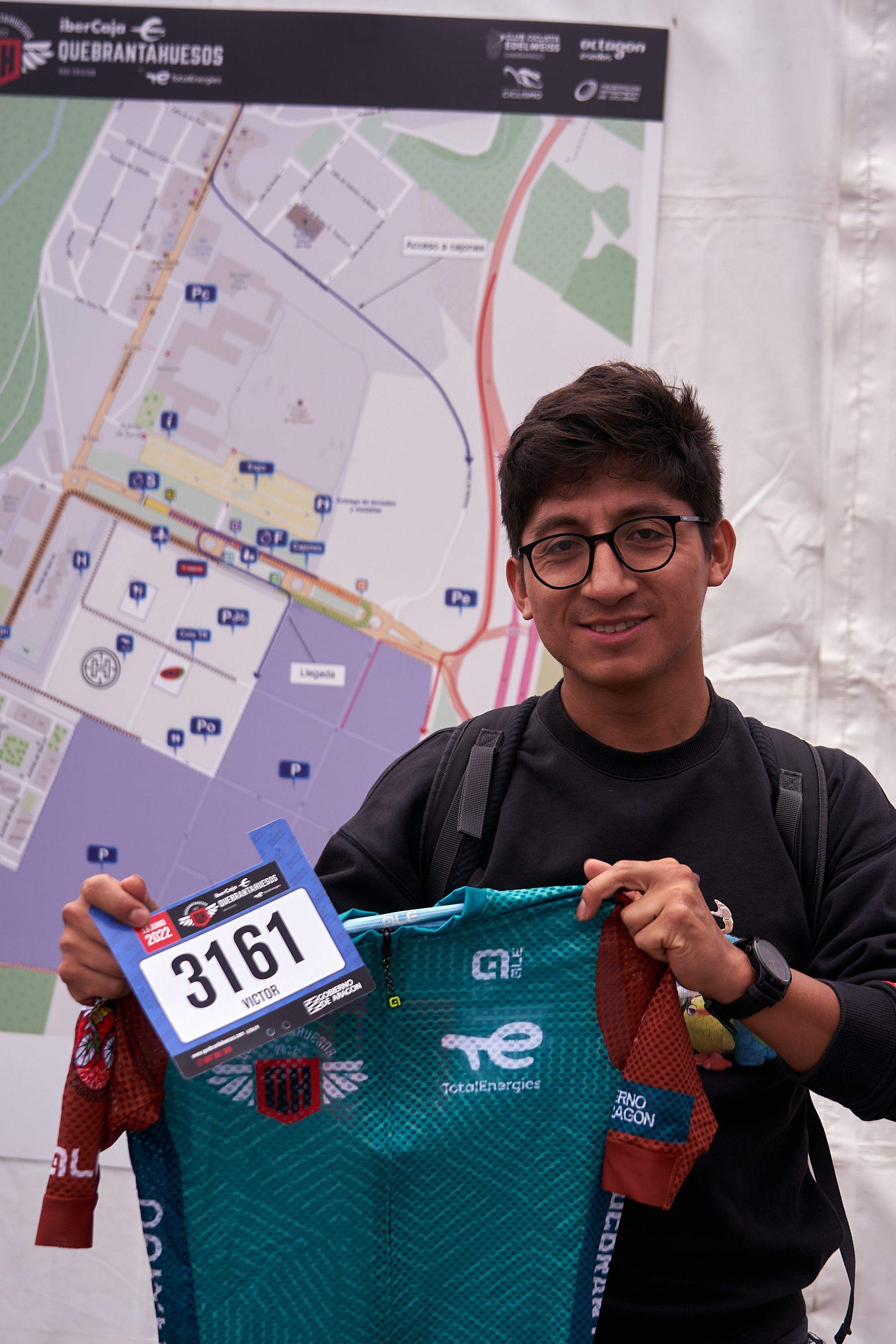 Sabiñánigo ya vive la Quebrantahuesos. FOTO: DOBLE JOTA