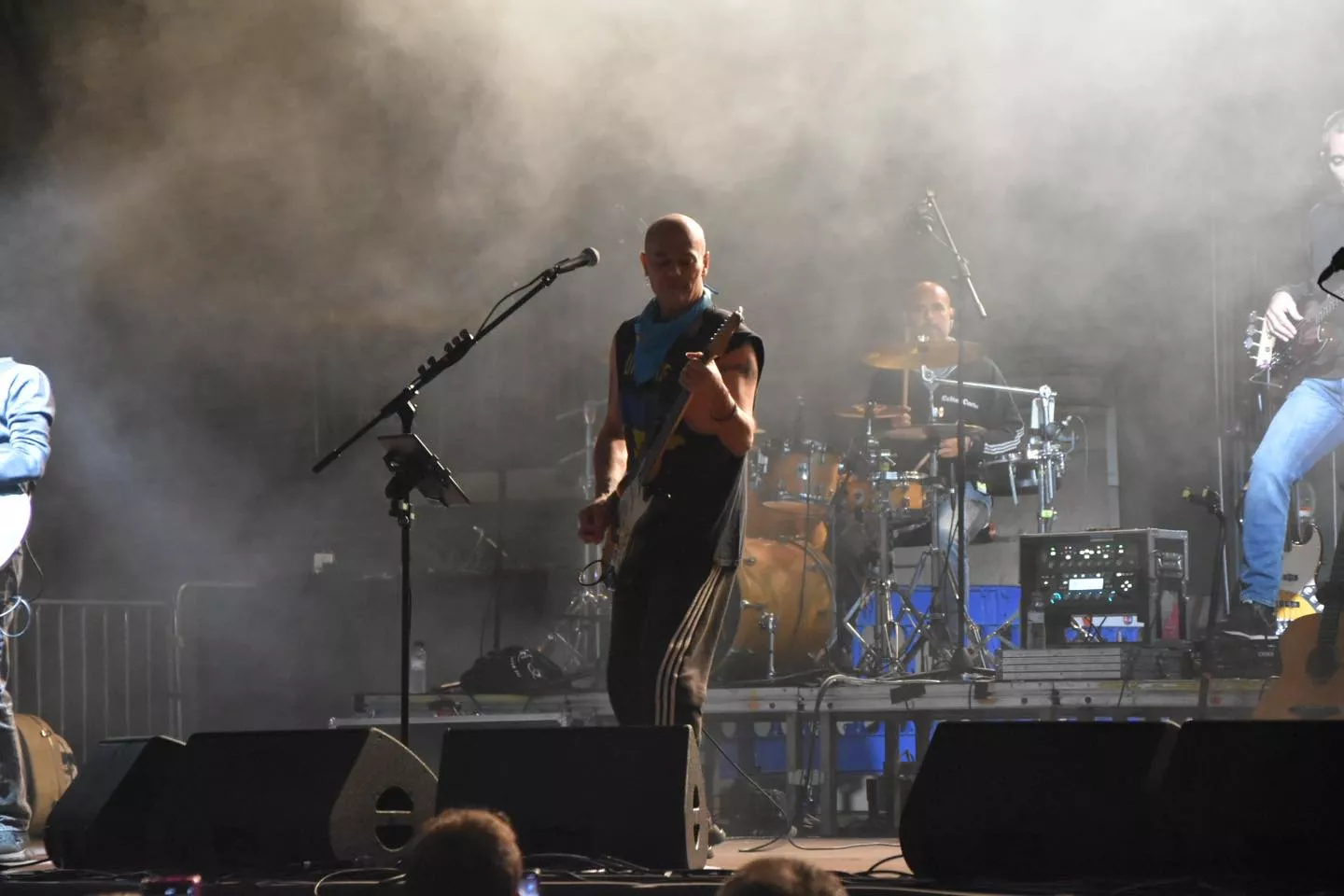 Concierto de Celtas Cortos en la plaza Mayor de Monzón.